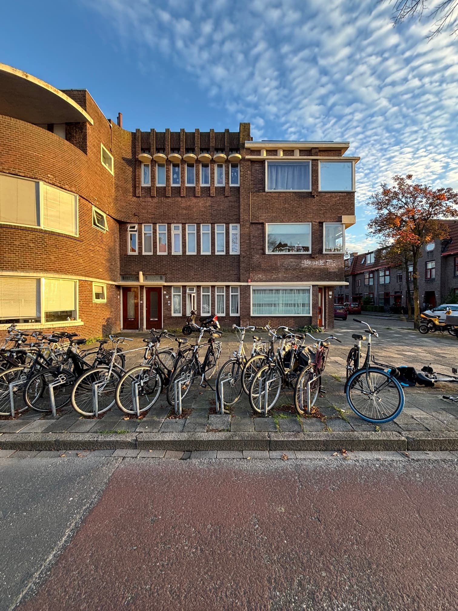 show all photos of Korreweg