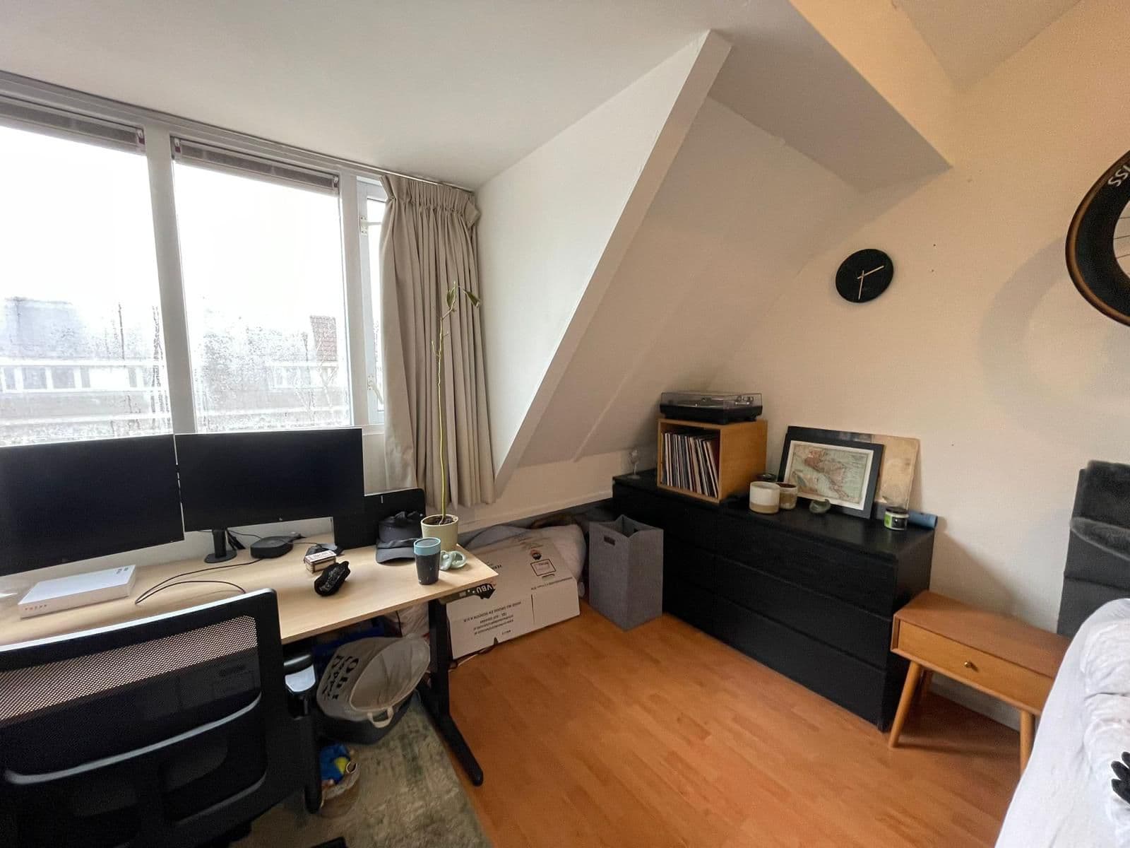 show all photos of Johan van der Keukenstraat