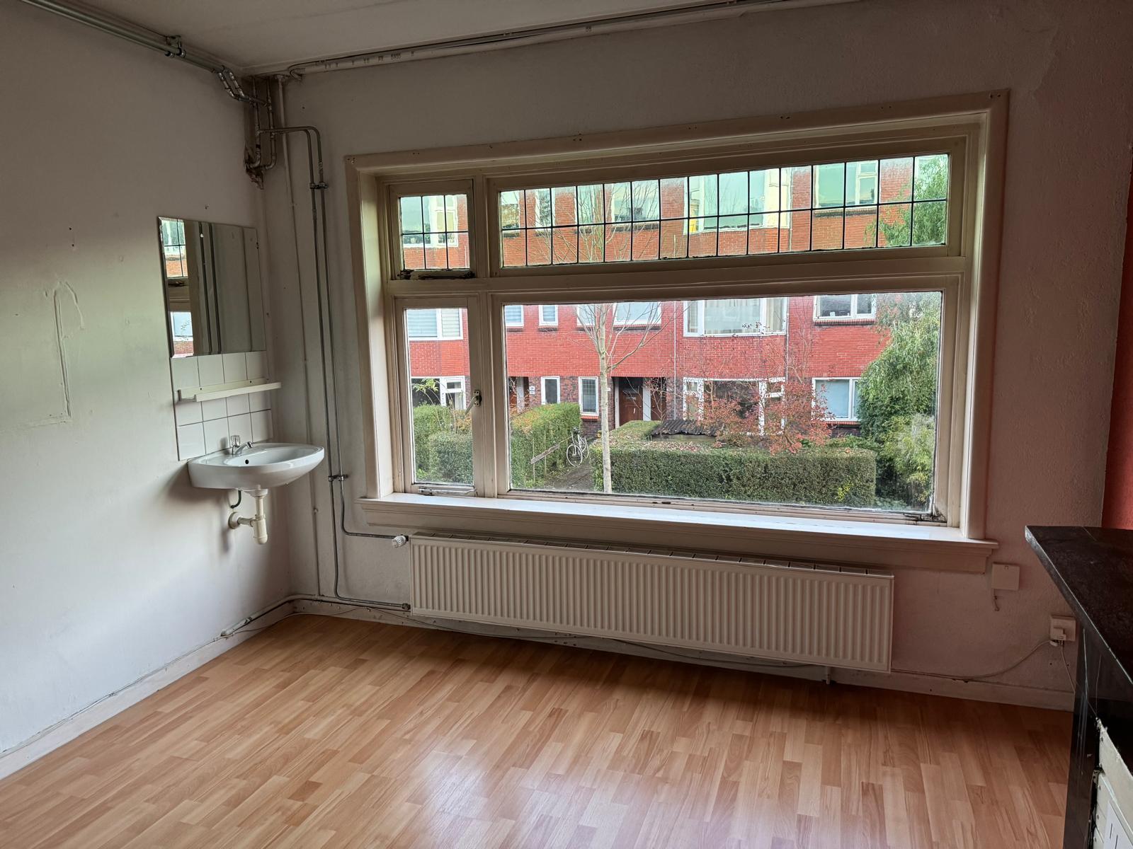 show all photos of Van Swinderenstraat