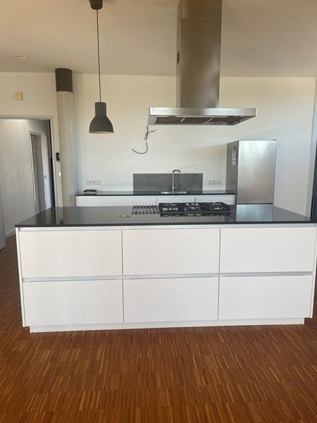 show all photos of Monseigneur van Oorschotstraat