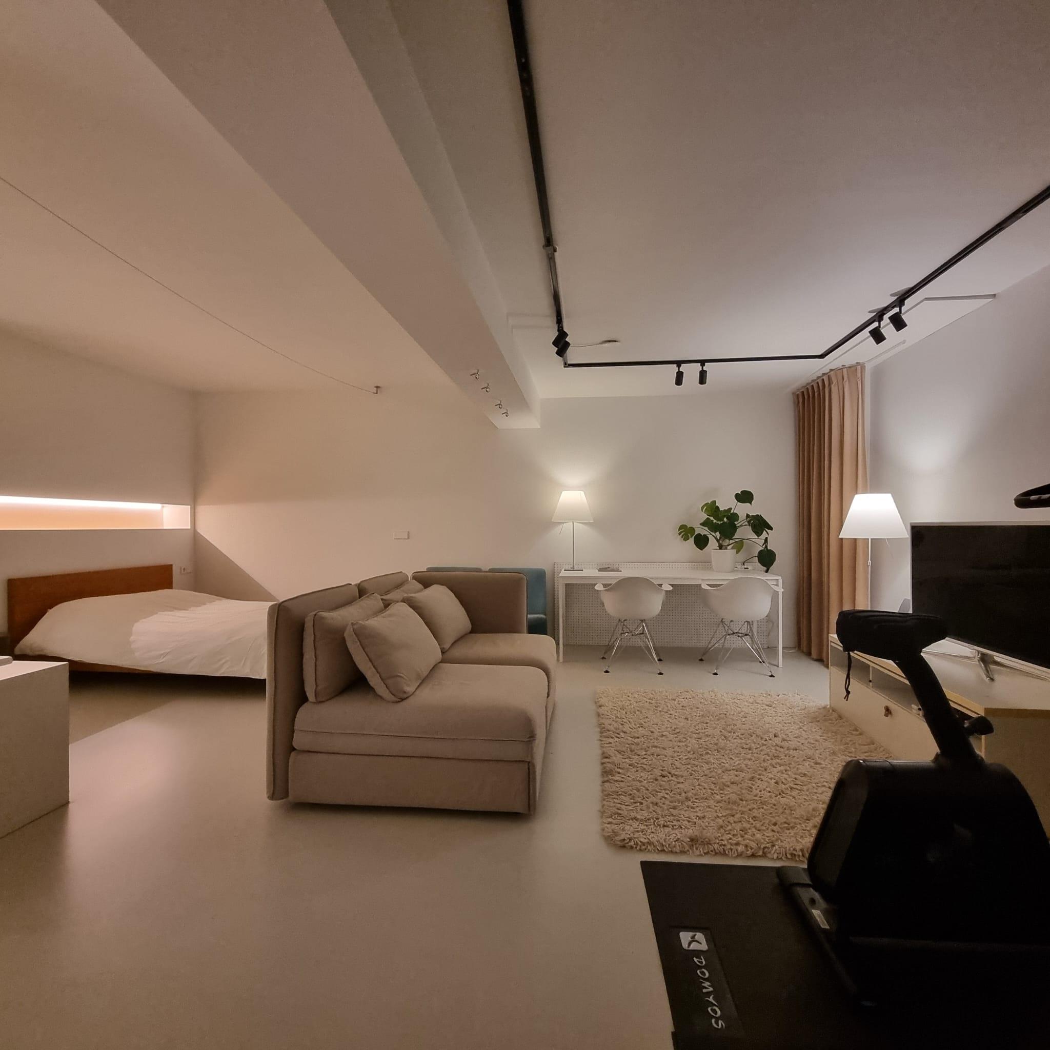 show all photos of Het Laagt