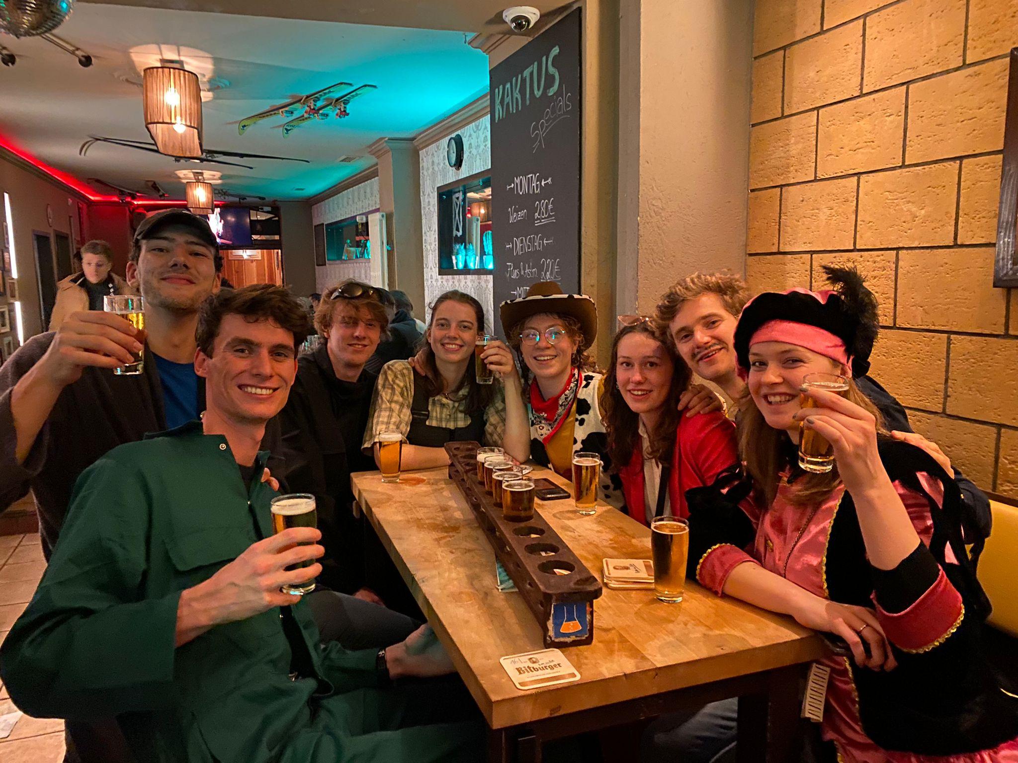 show all photos of Van Hasseltlaan