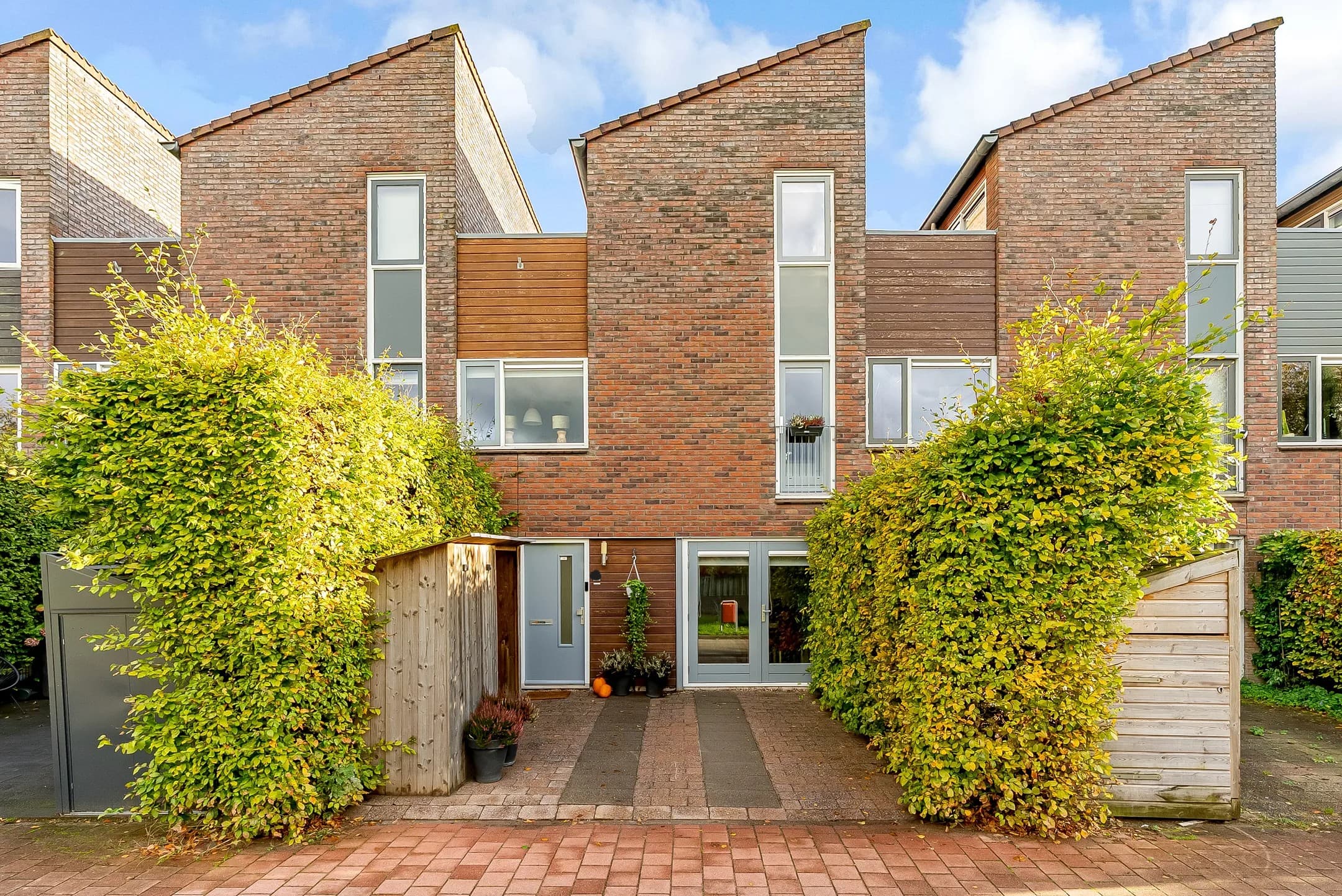 show all photos of Zaterdagstraat