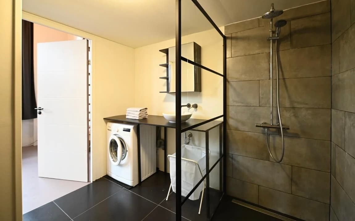 show all photos of Prins Hendriklaan