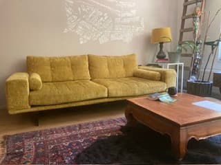 show all photos of Borneolaan