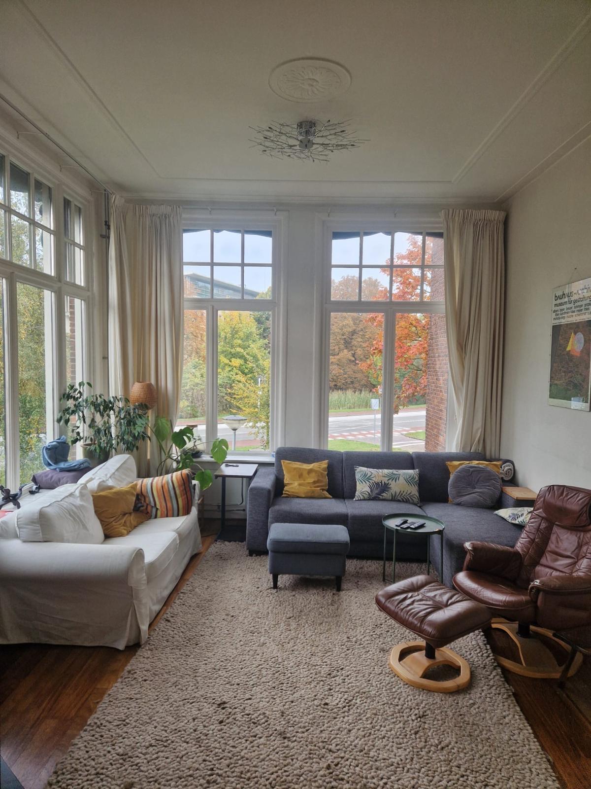 show all photos of Petrus Campersingel