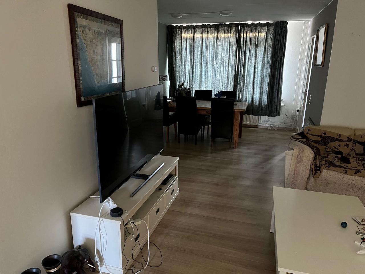 show all photos of Weegbree