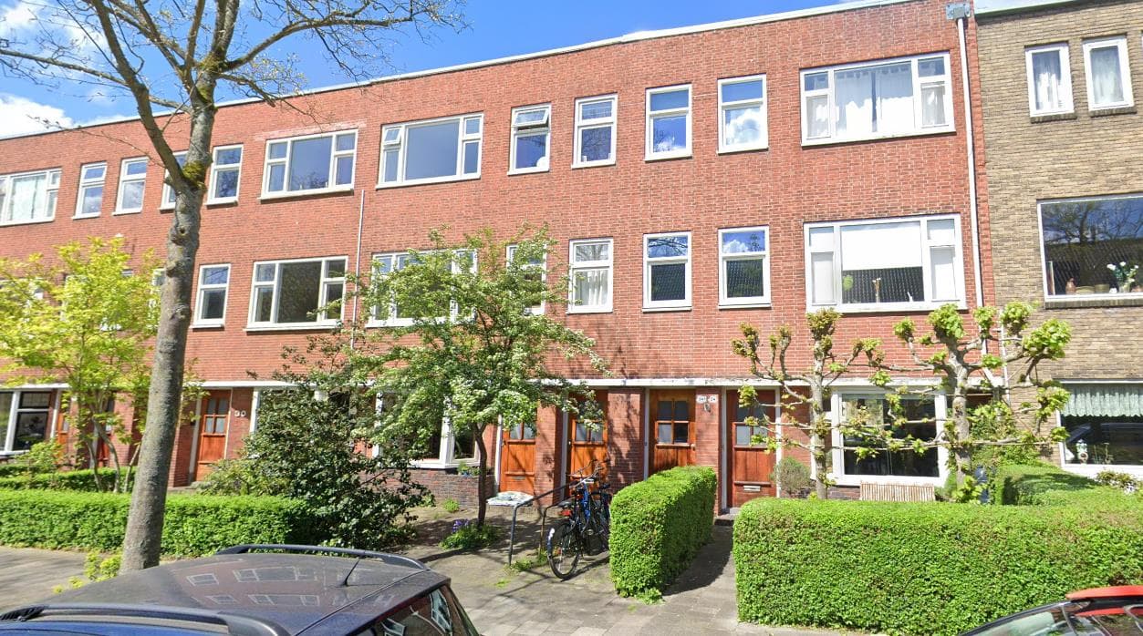 show all photos of Star Numanstraat