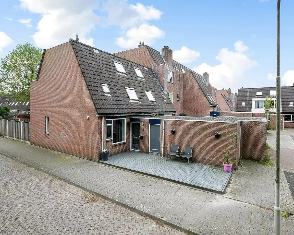 show all photos of Aalburgstraat