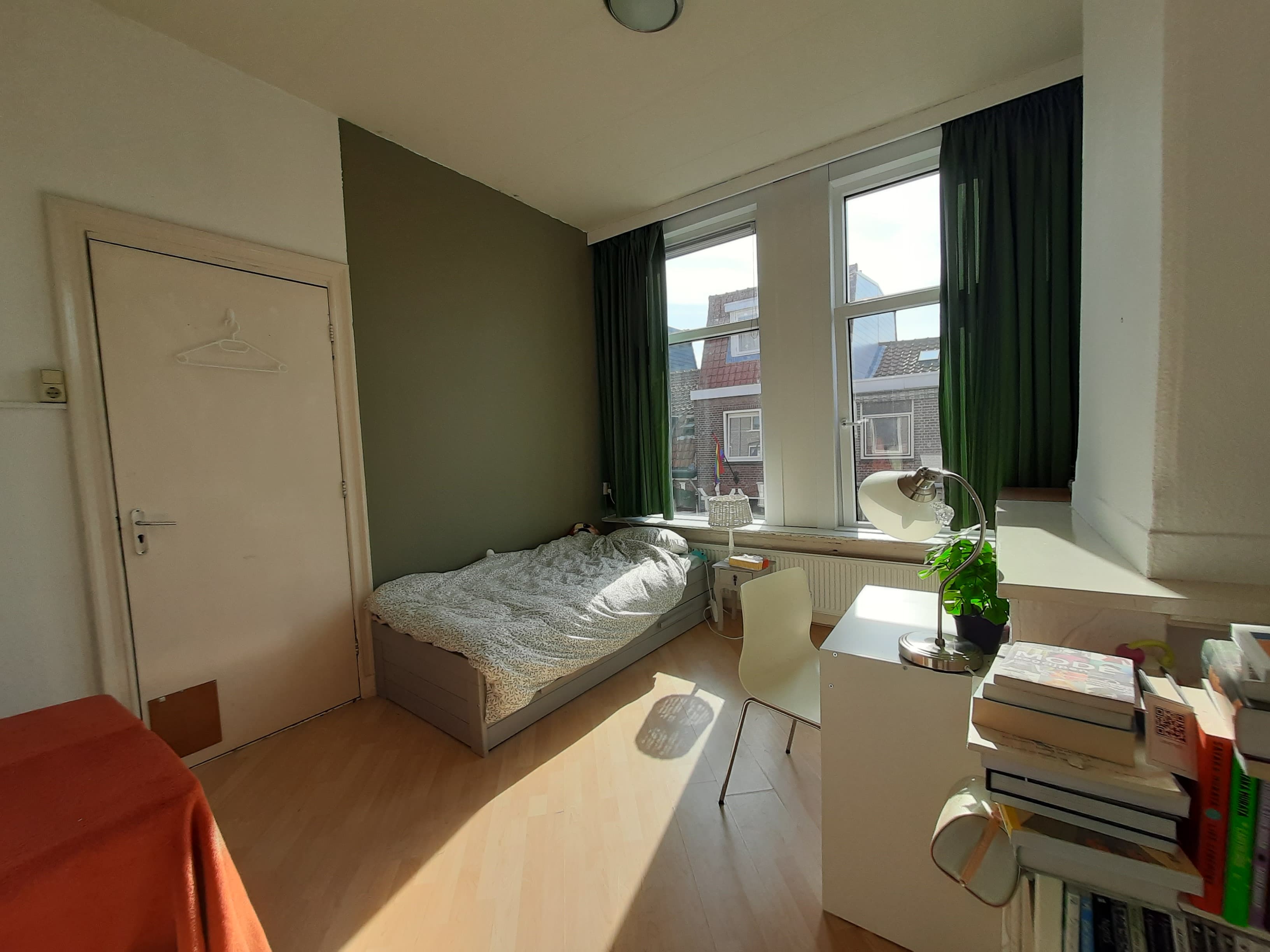 show all photos of Waldeck Pyrmontstraat