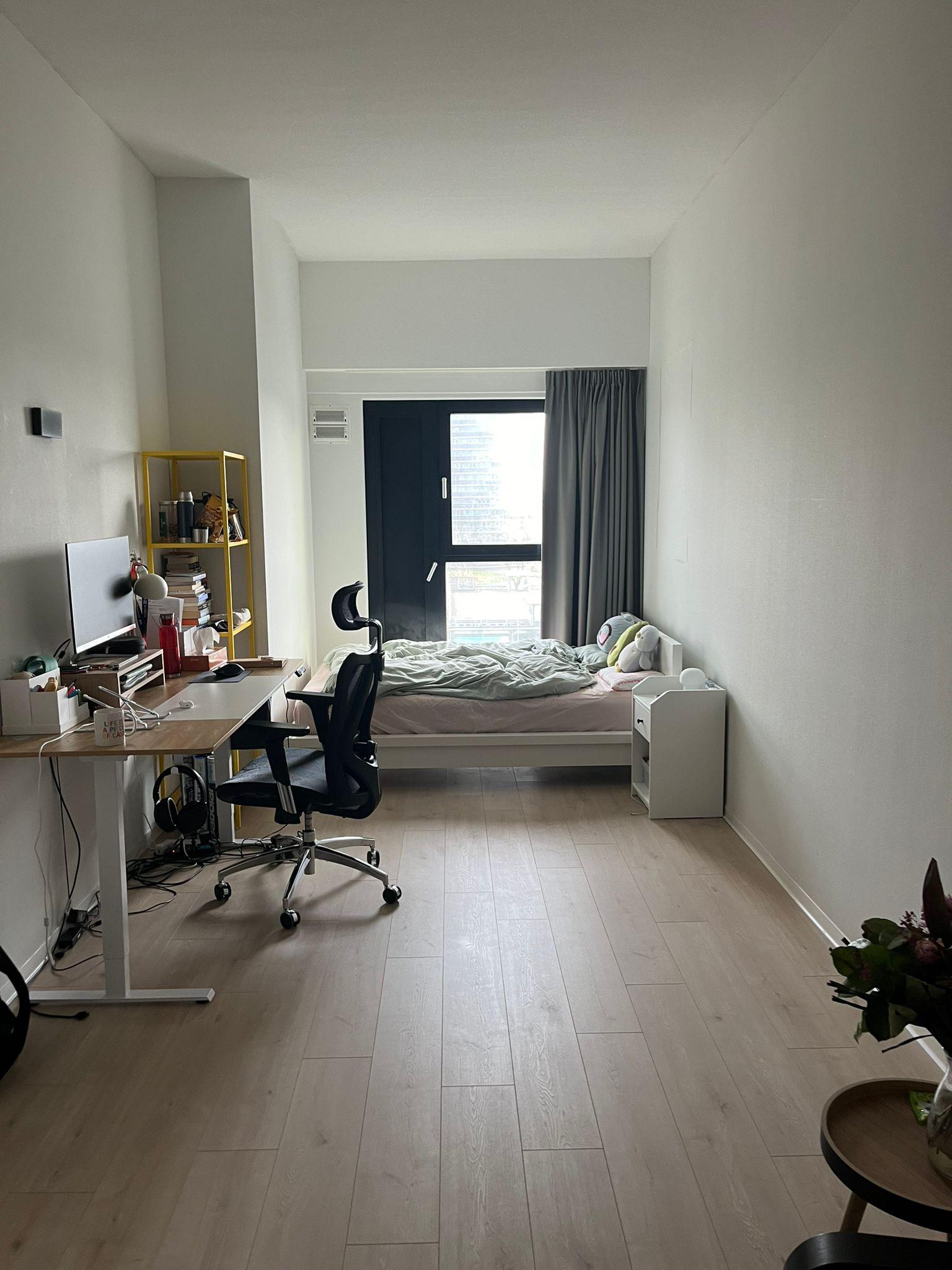 show all photos of Azieweg