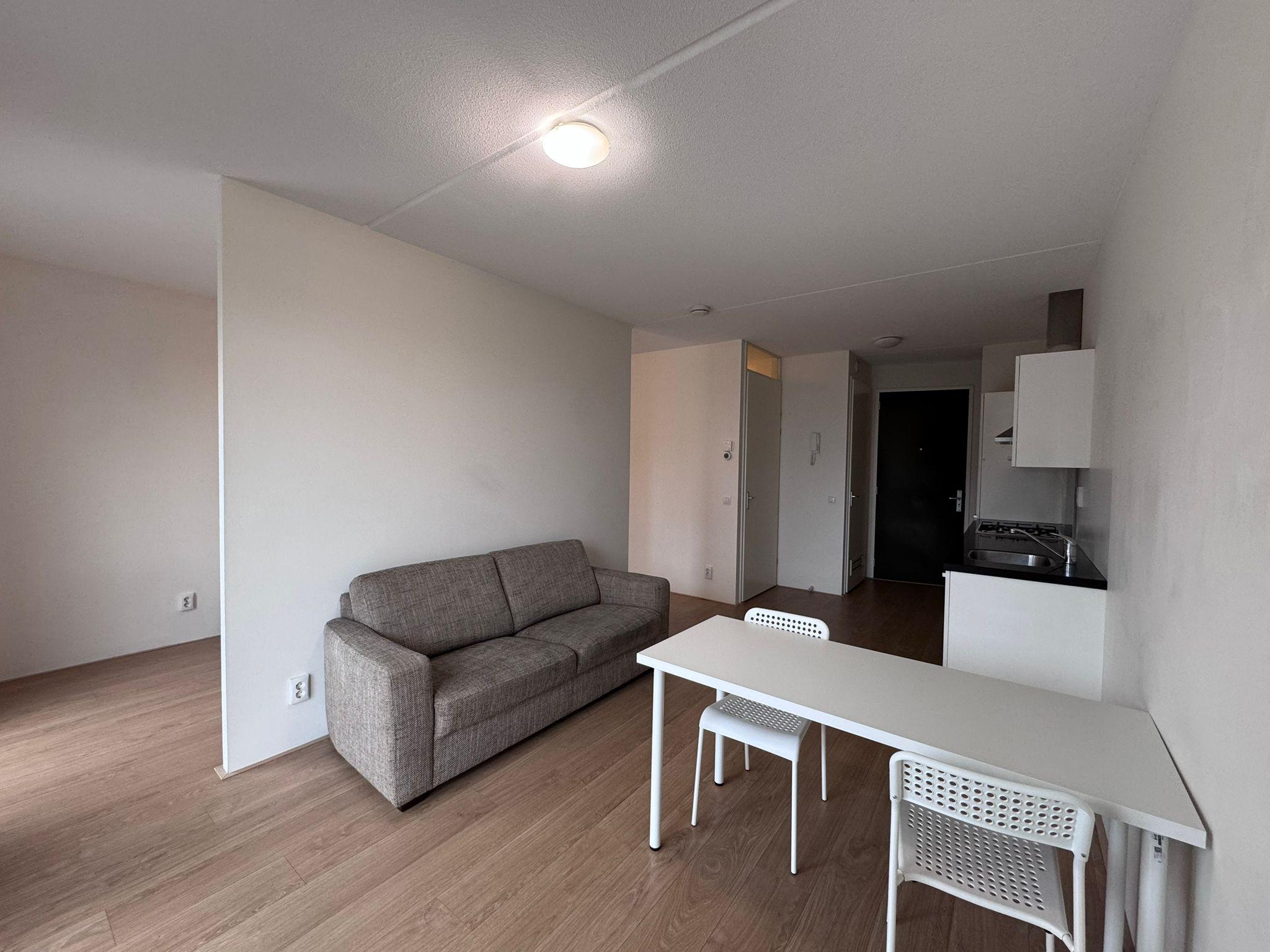 show all photos of 1e Van der Kunstraat