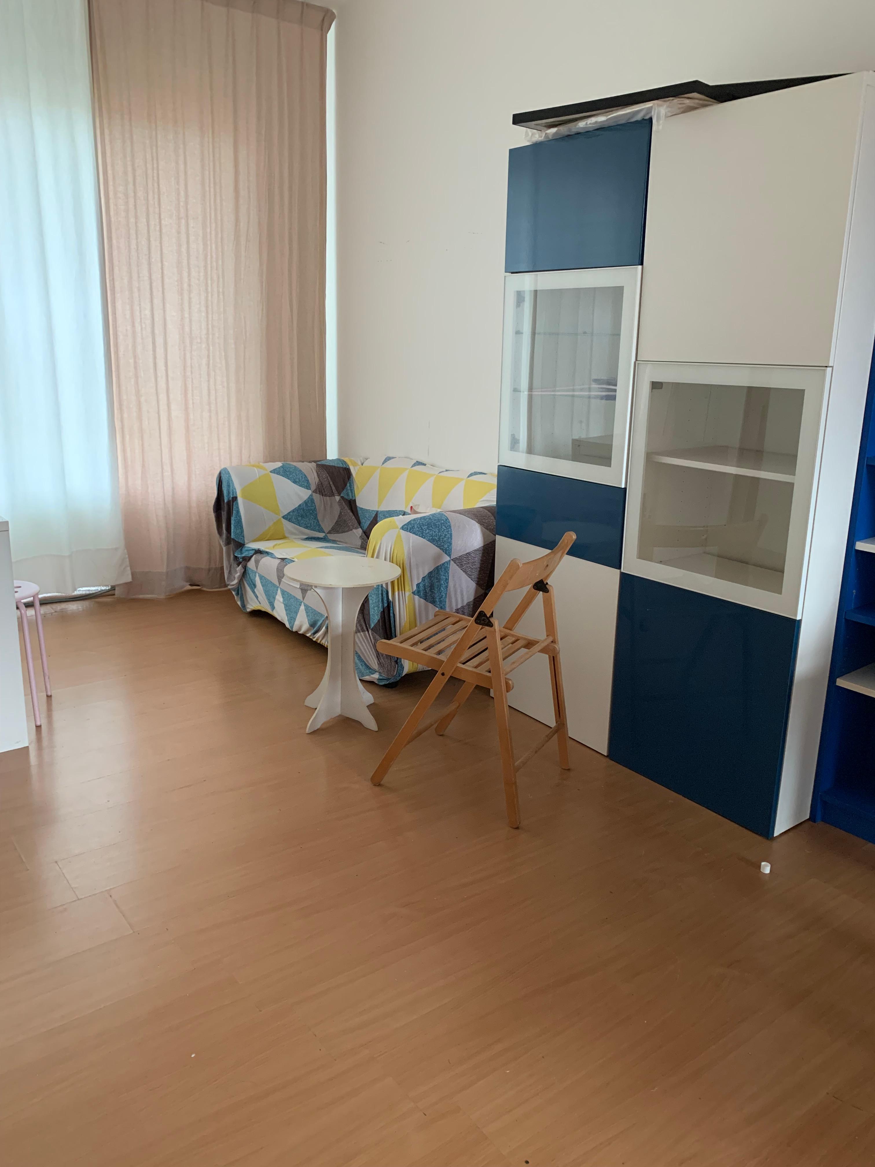 show all photos of Oudemansstraat