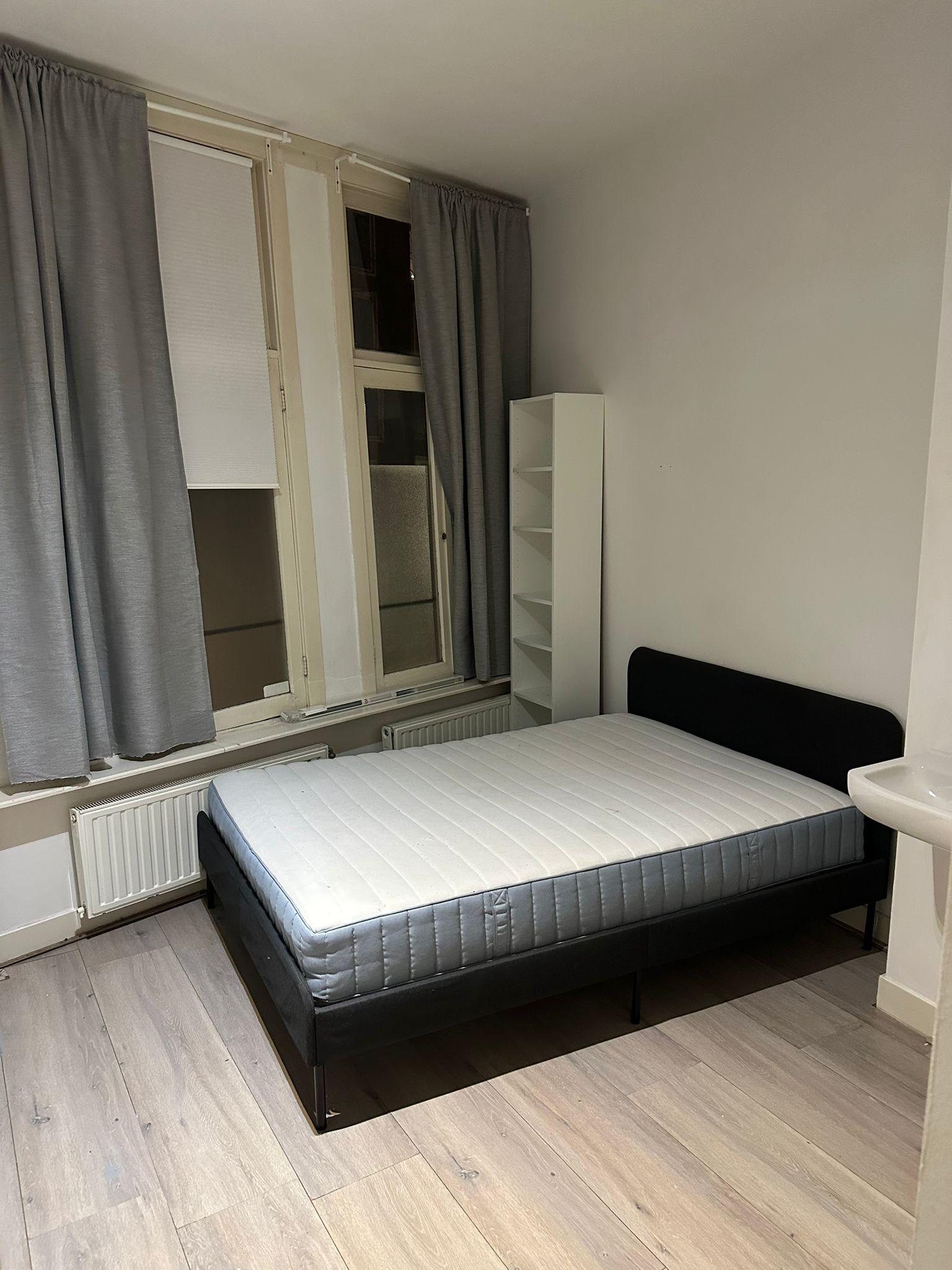 show all photos of Stromarkt