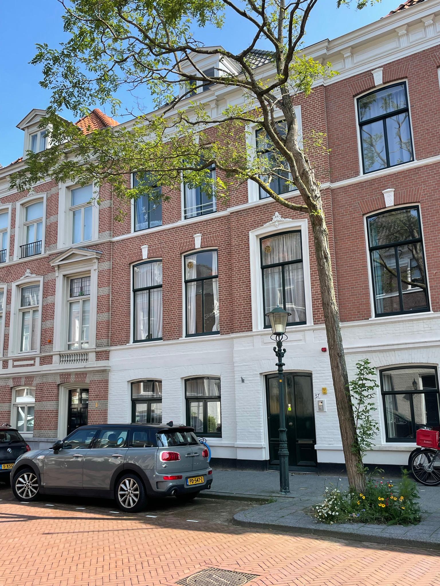 show all photos of Riouwstraat