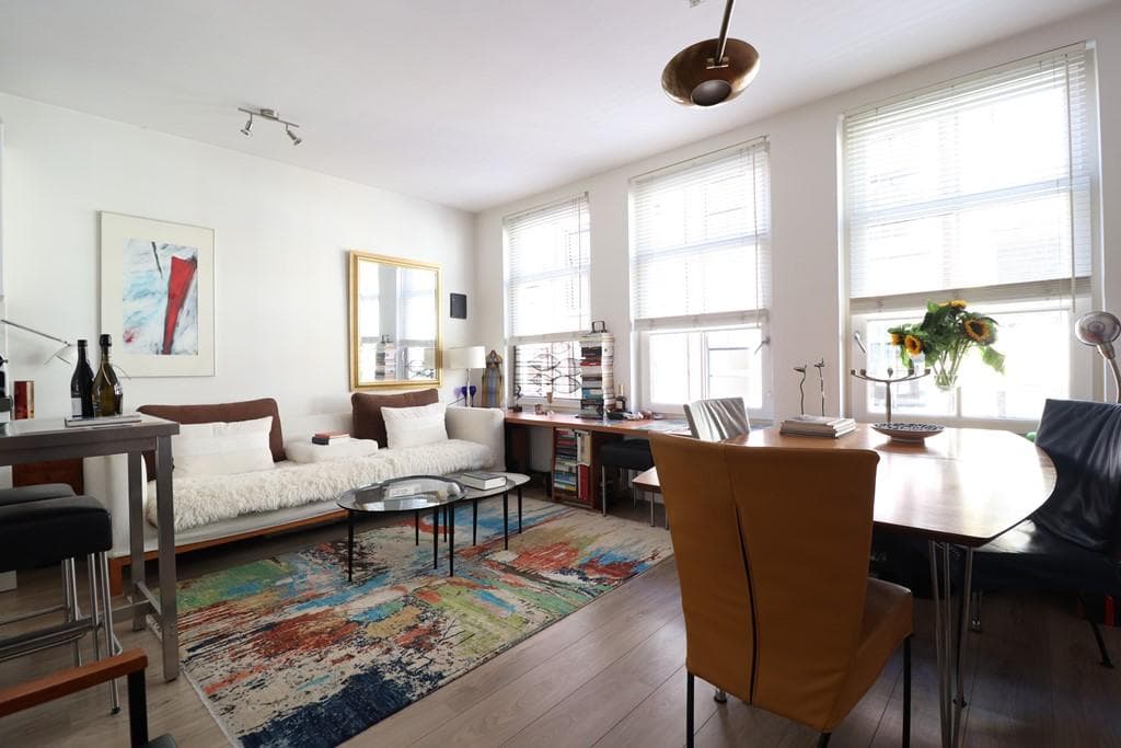 show all photos of Egelantiersstraat