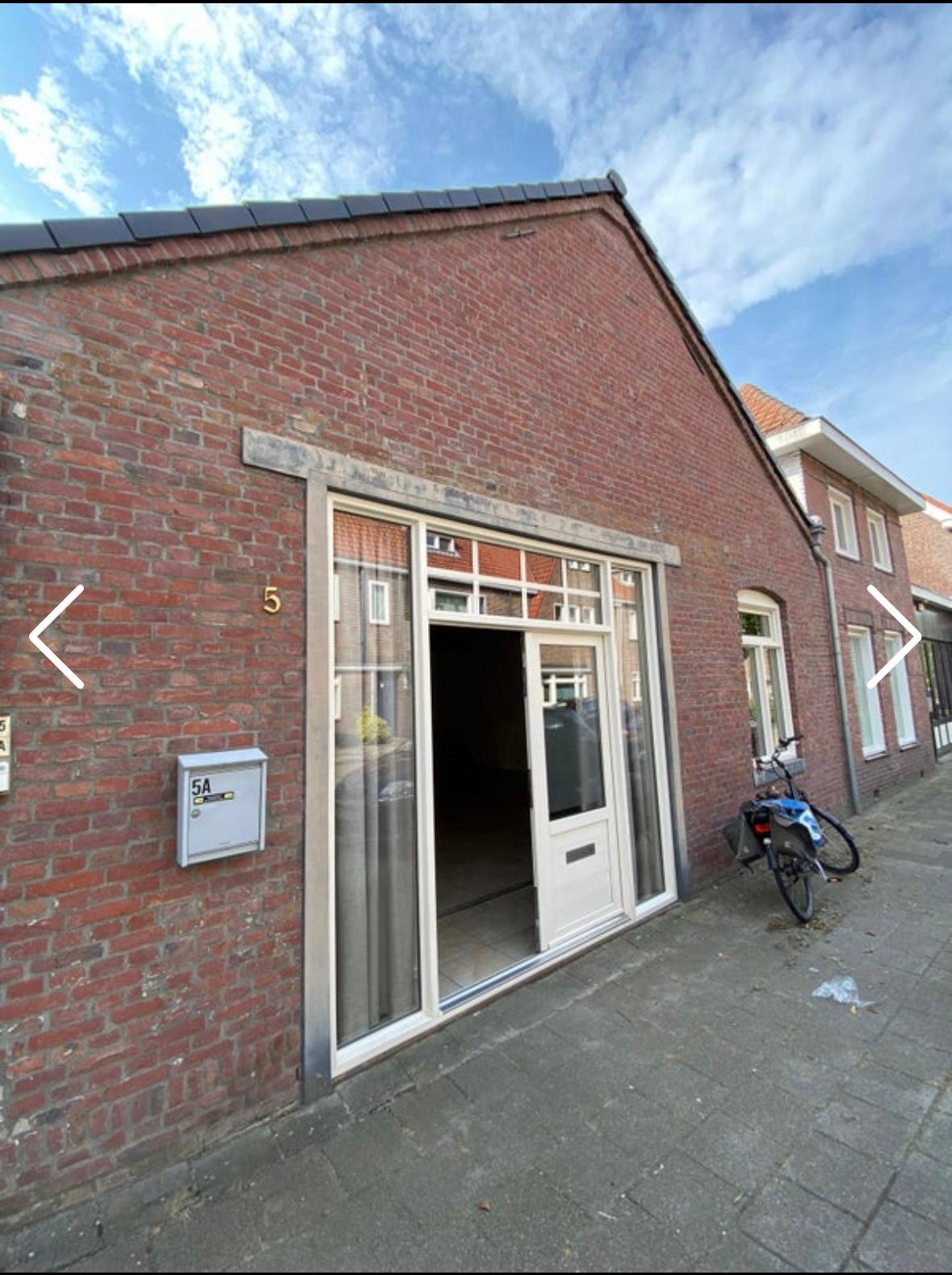 show all photos of Bondstraat