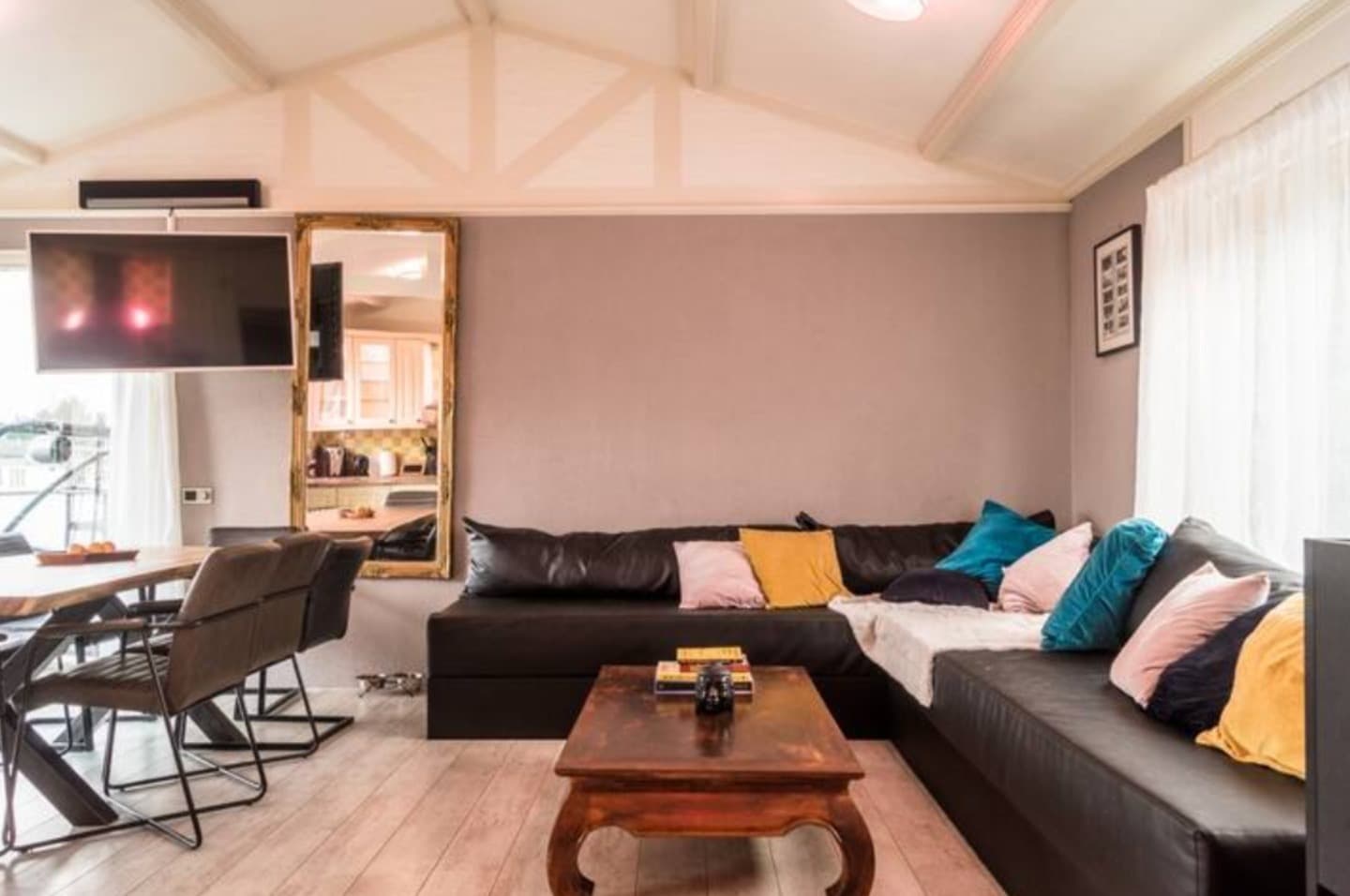 show all photos of Buiksloterdijk