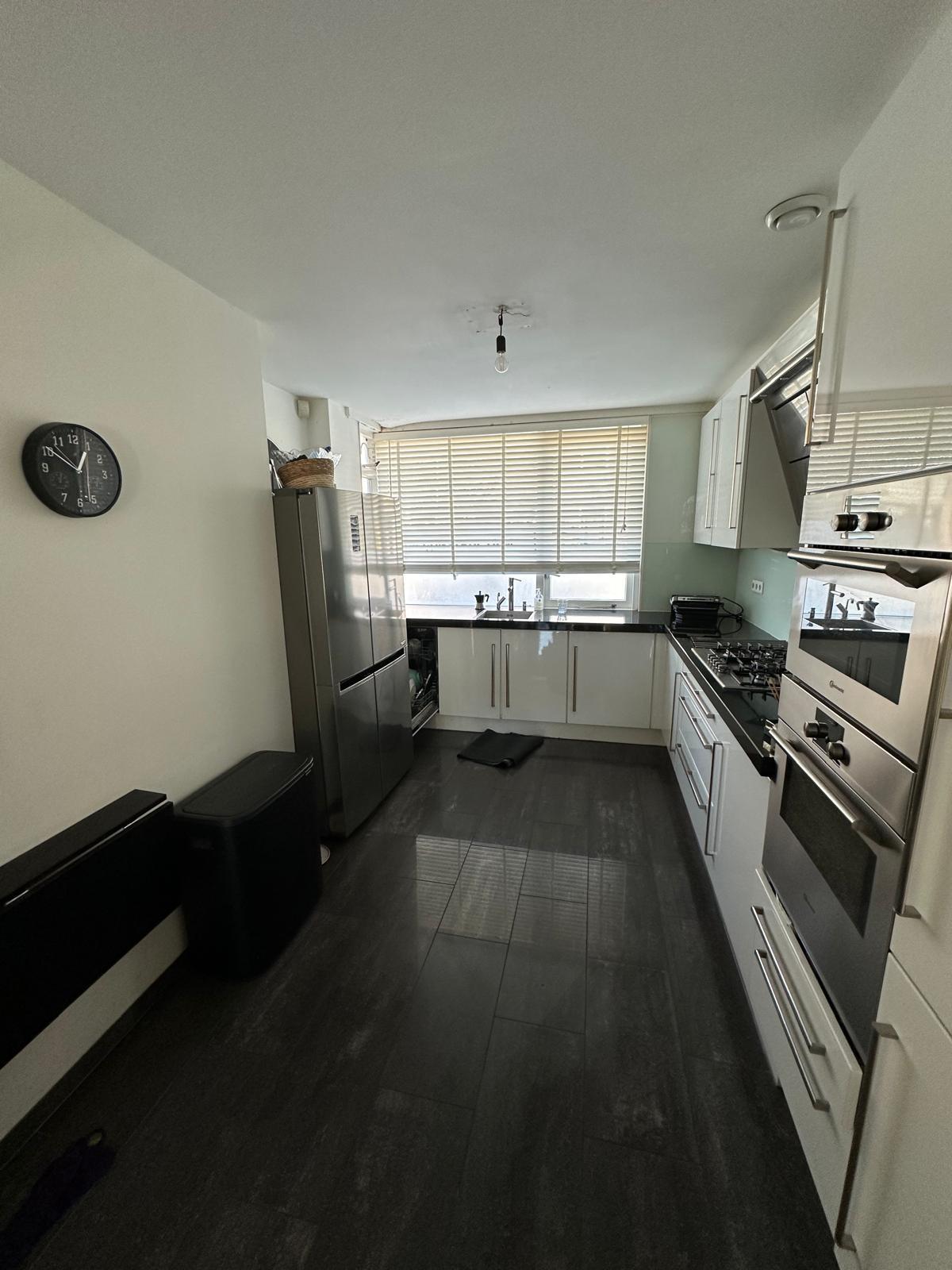 show all photos of A.J. Koejemansstraat