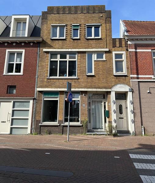 show all photos of Nispensestraat