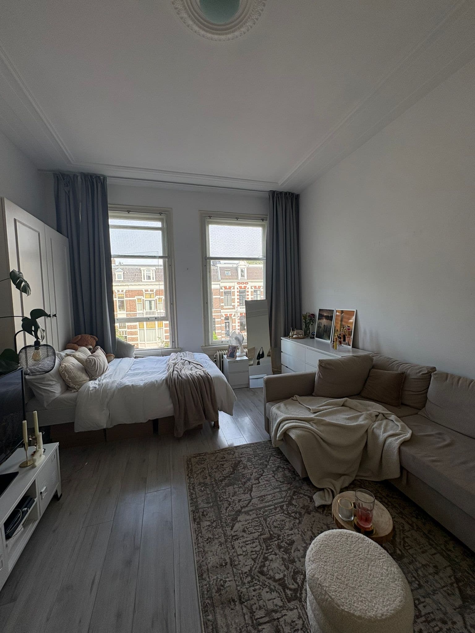 show all photos of St. Annastraat