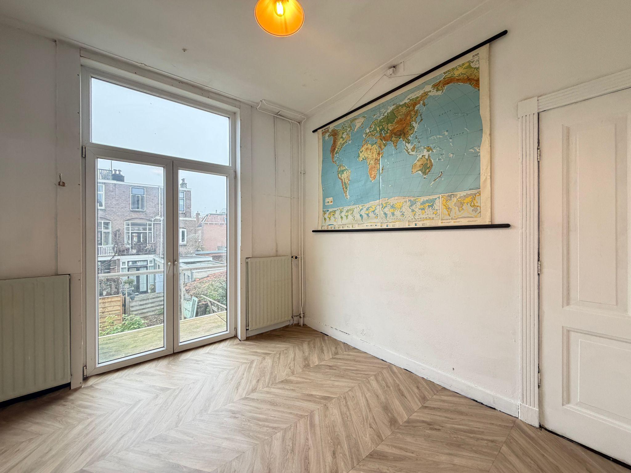 show all photos of Vondellaan