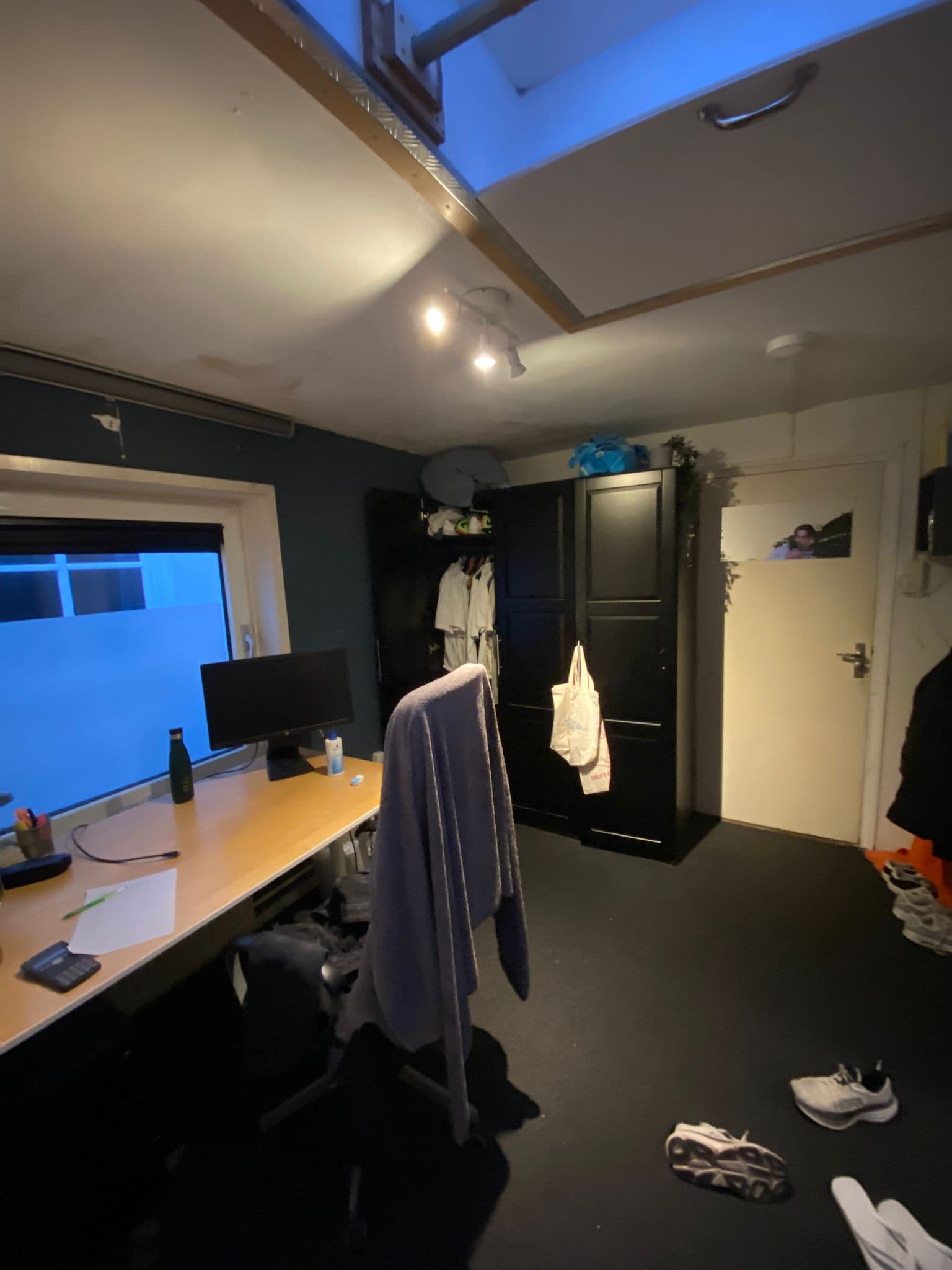 show all photos of Oude Delft