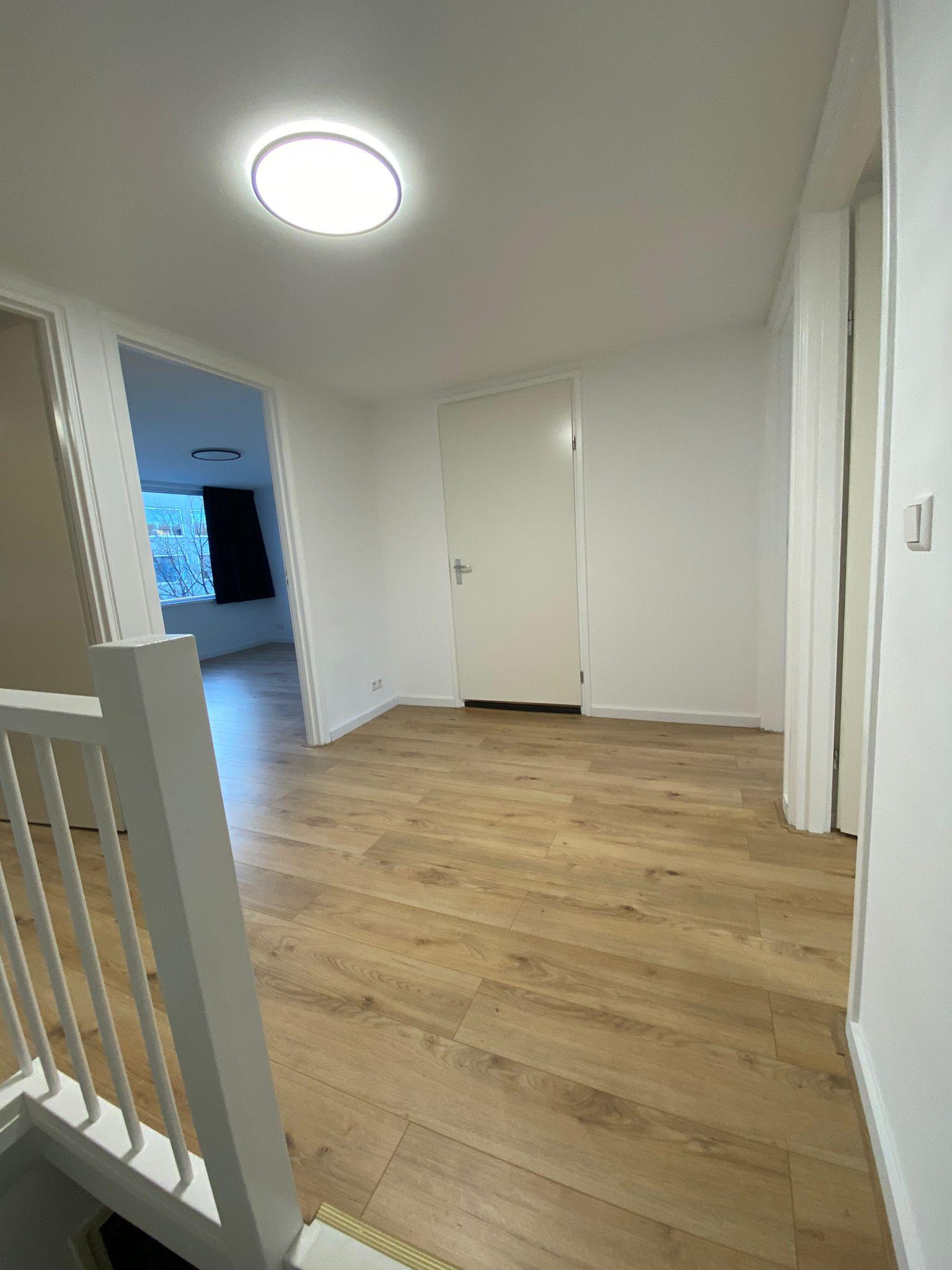 show all photos of Adenauerlaan