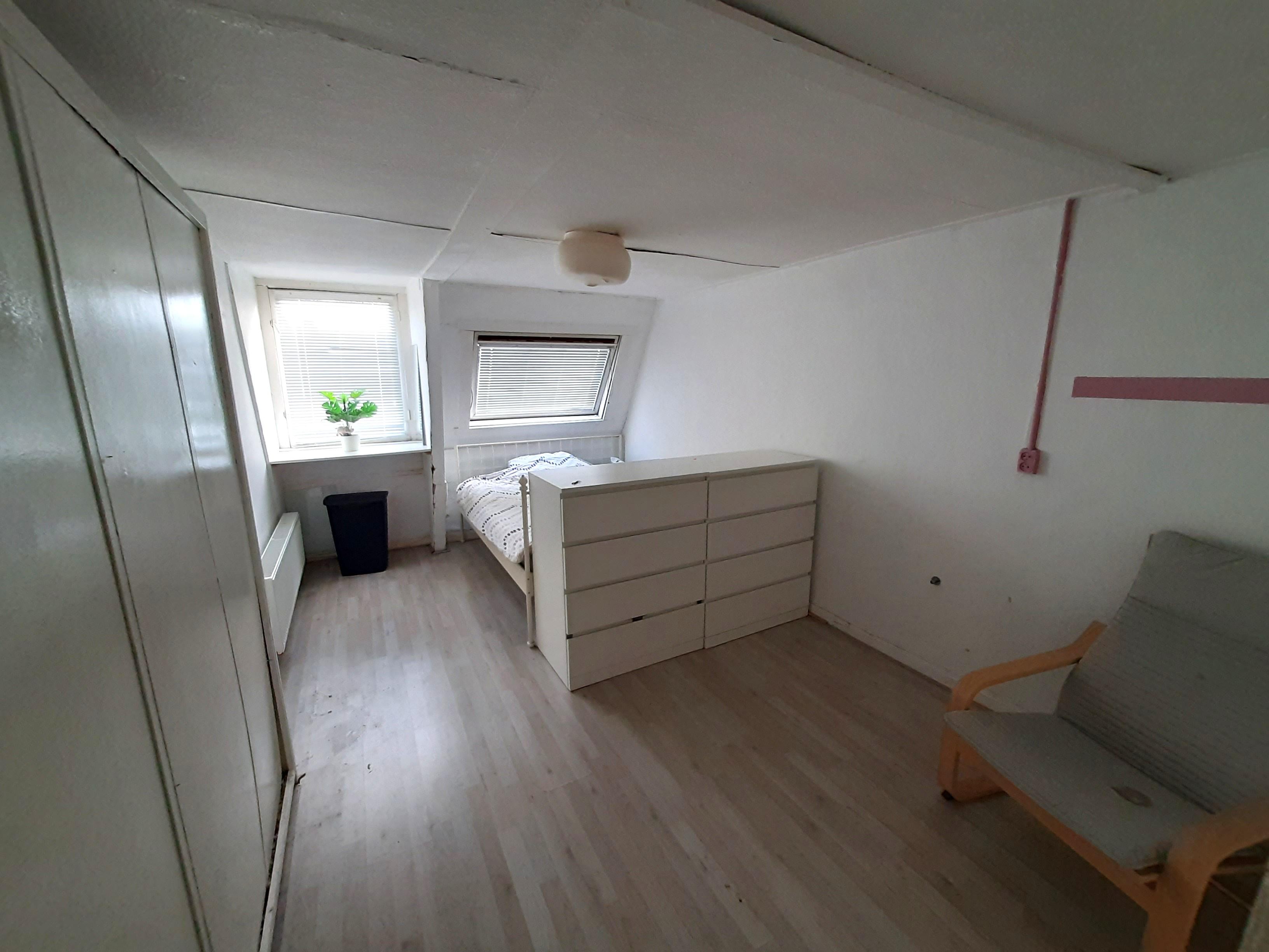 show all photos of Waldeck Pyrmontstraat