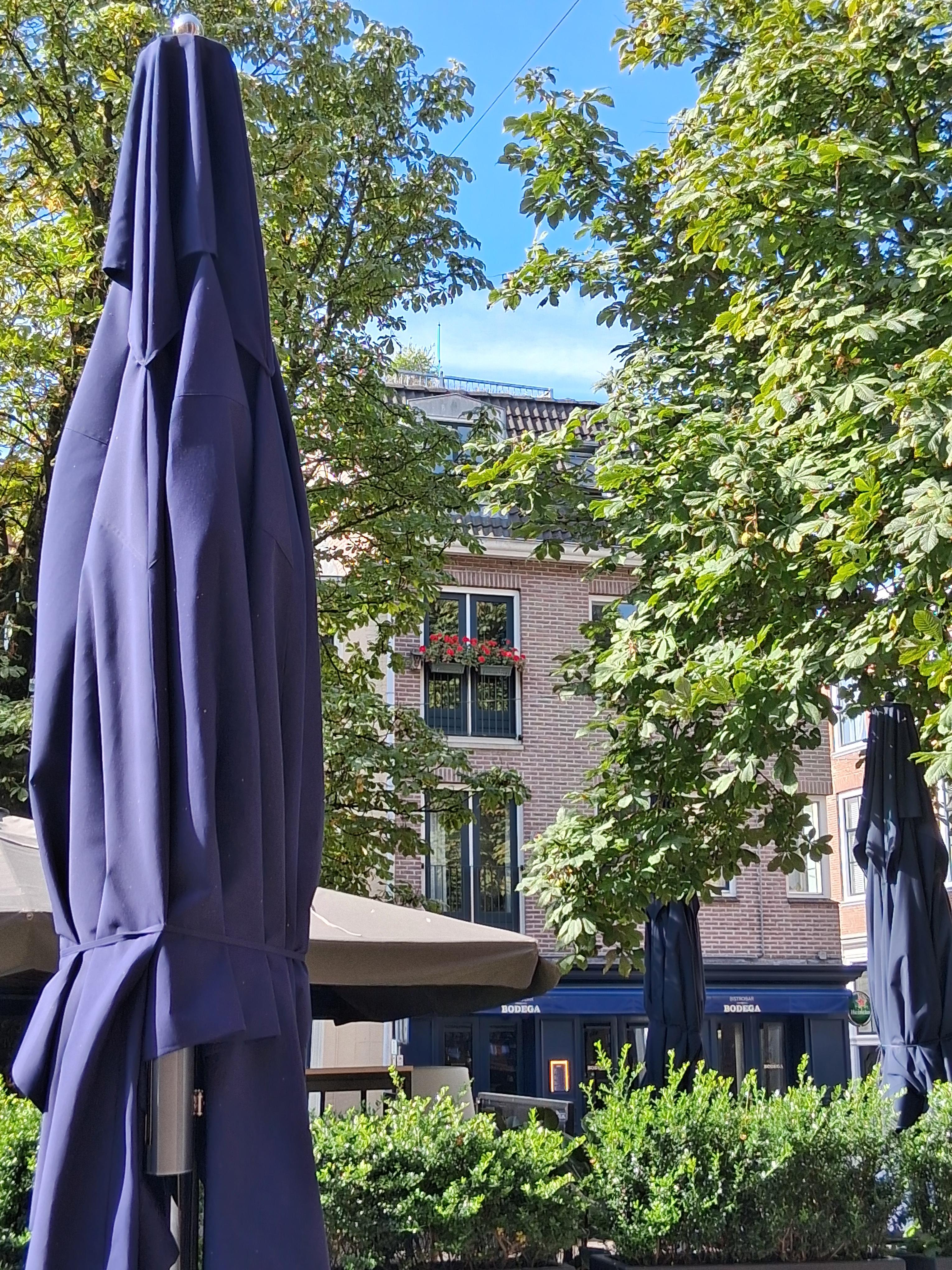 show all photos of Bloemendalstraat