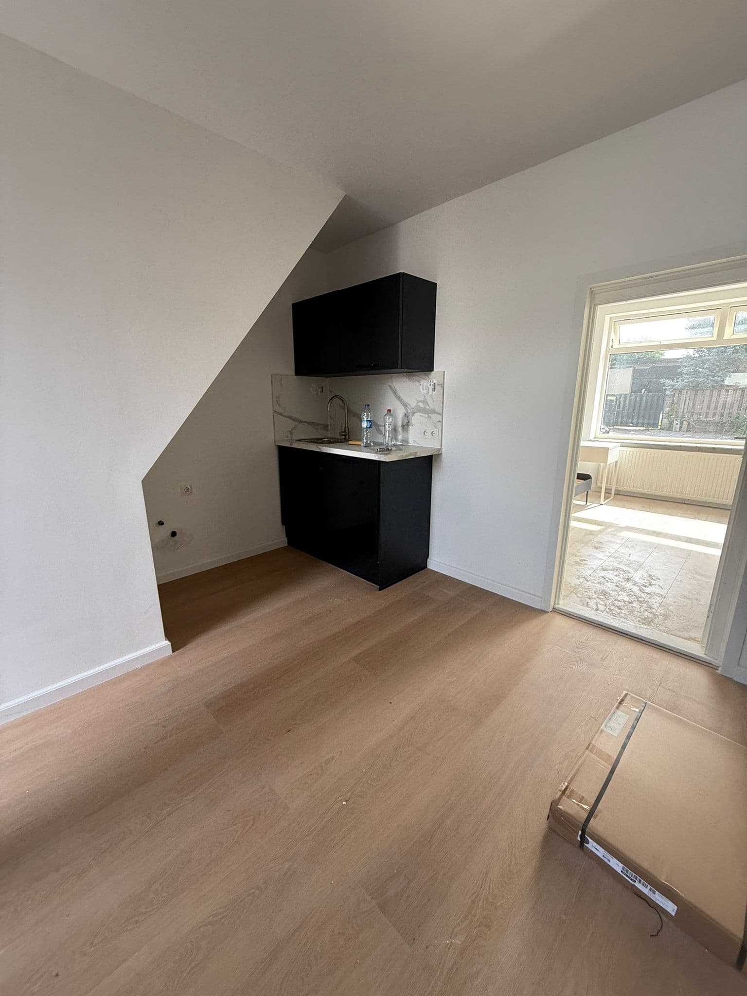 show all photos of Roomweg