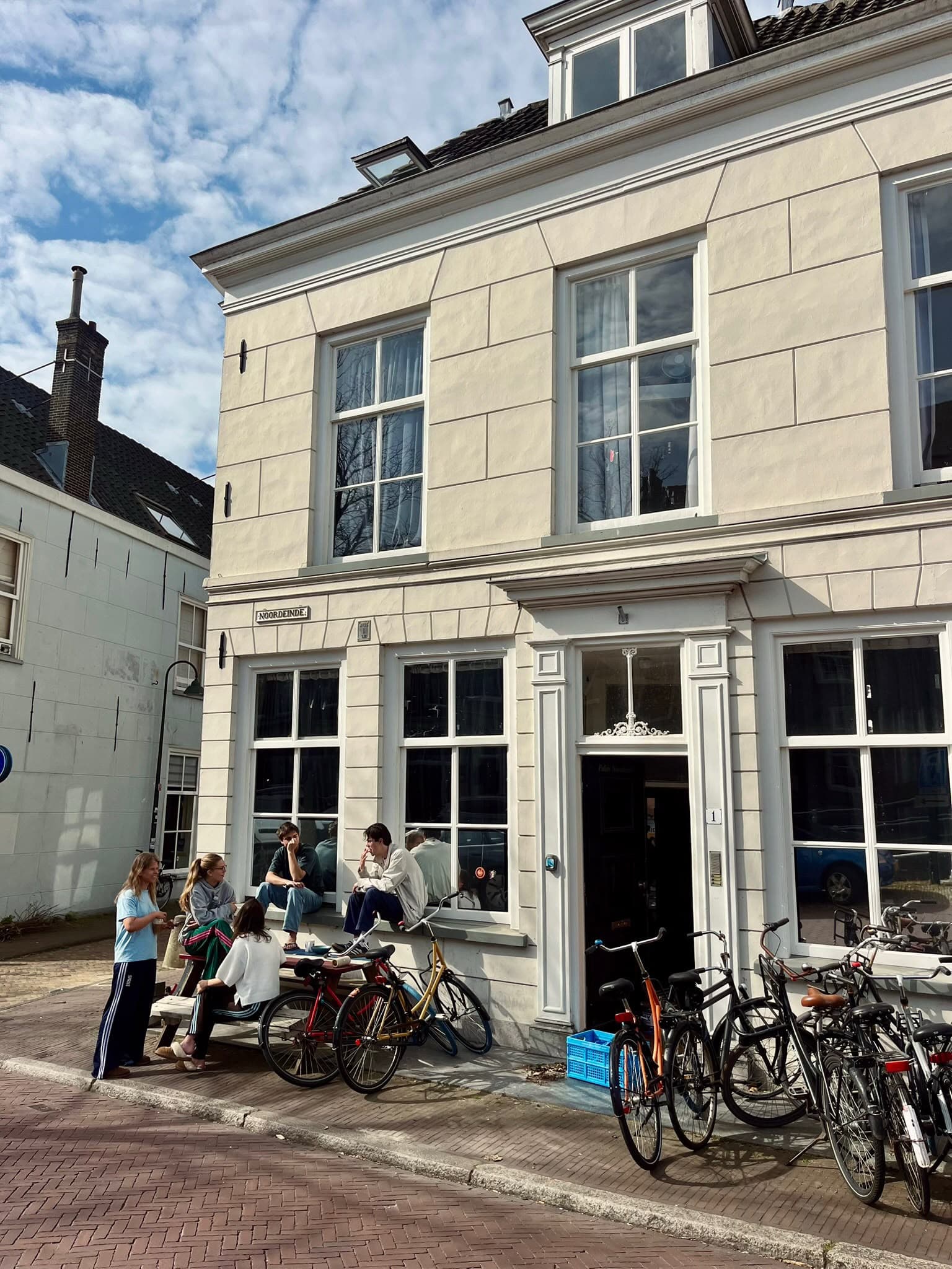 show all photos of Noordeinde