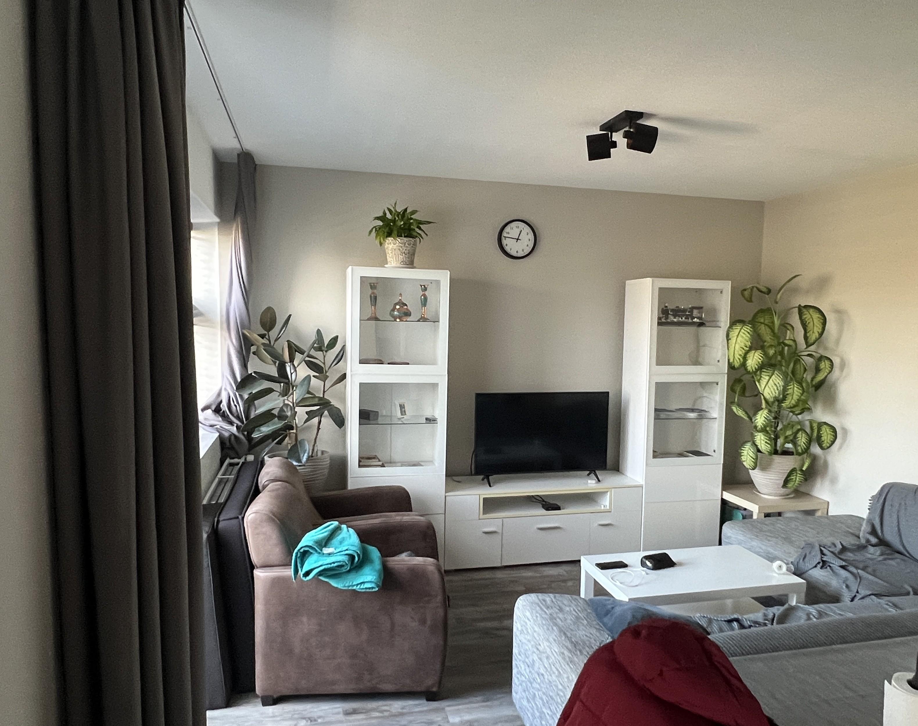 show all photos of Marconibaan