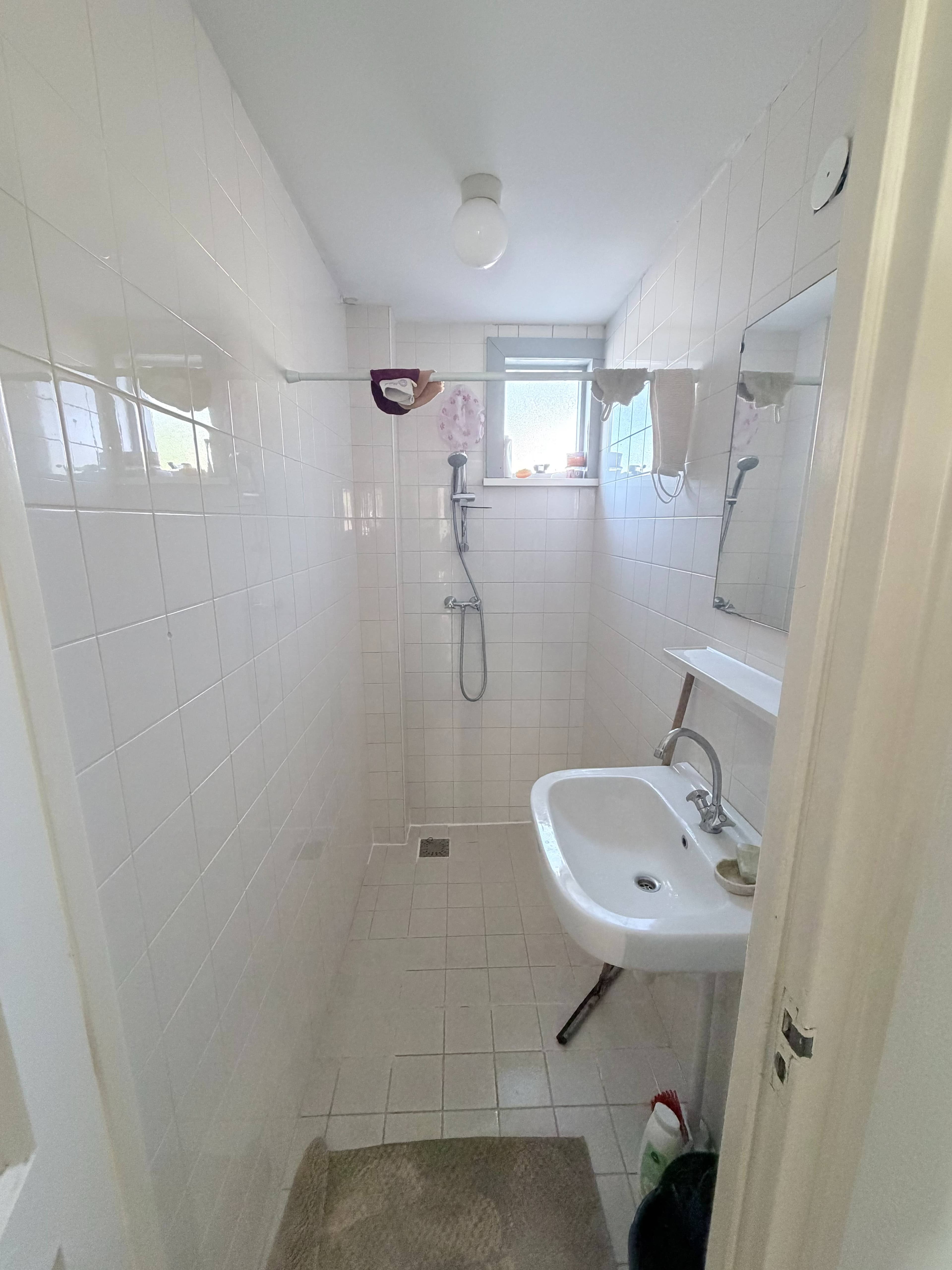 show all photos of Sam van Houtenstraat