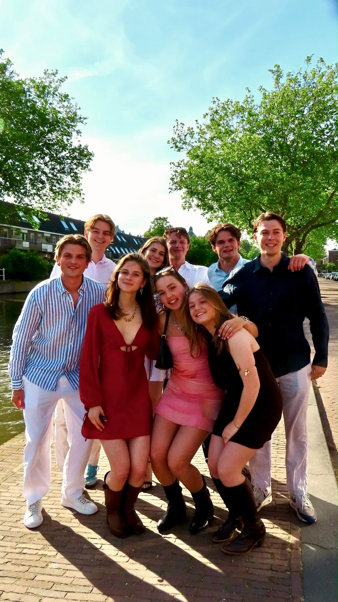 show all photos of Oostsingel