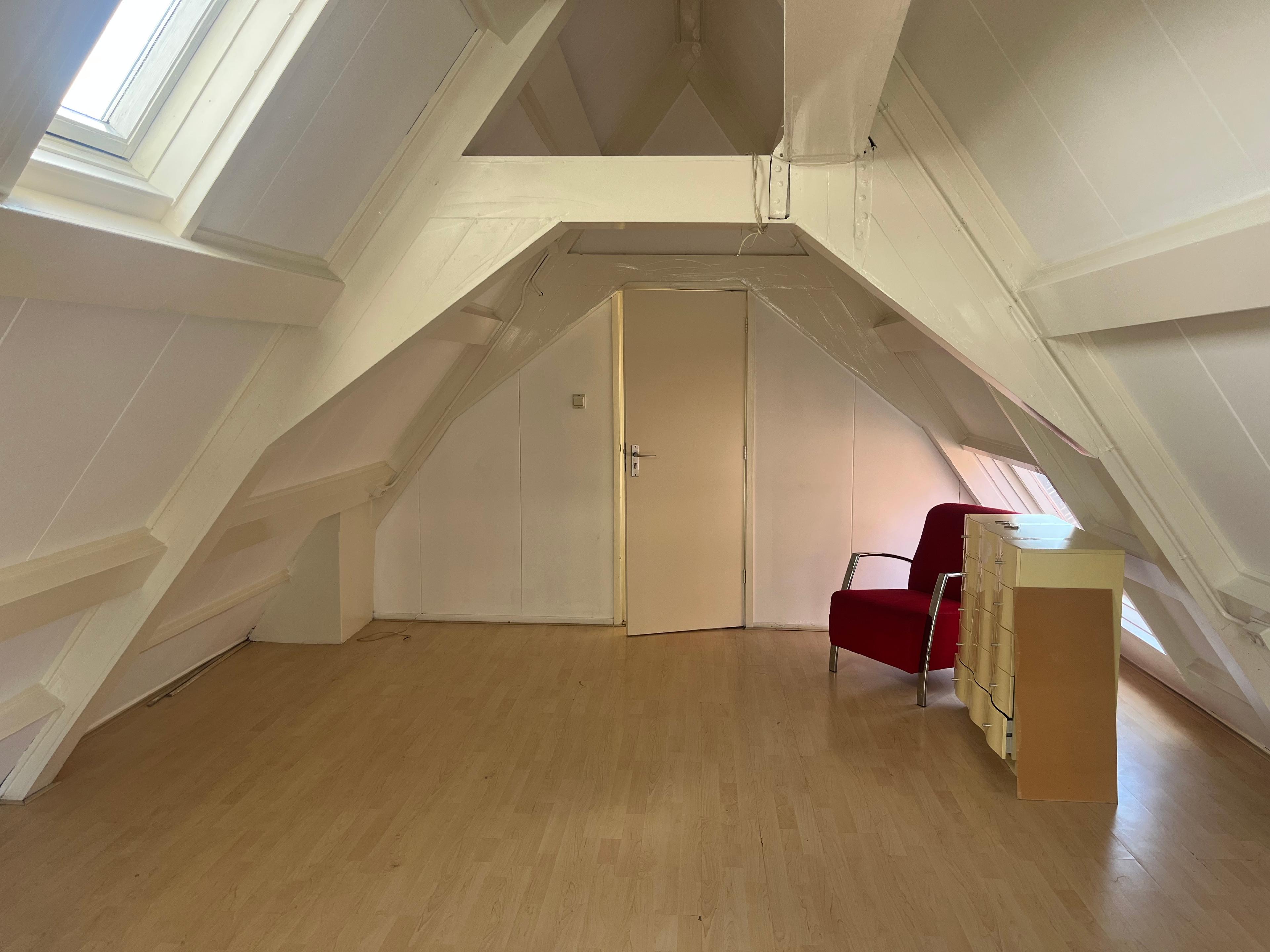 show all photos of Noordeinde