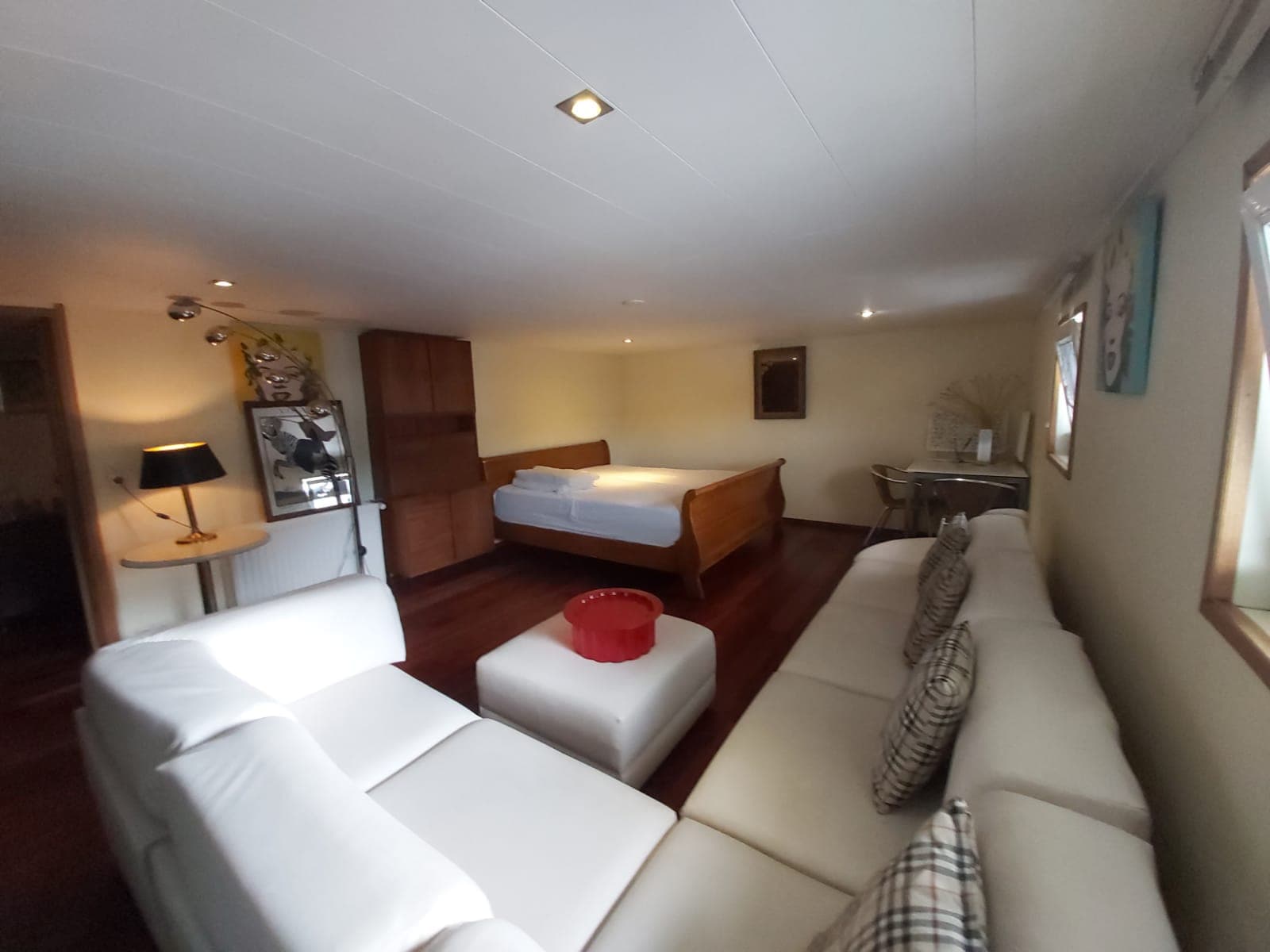 show all photos of Stuwweg