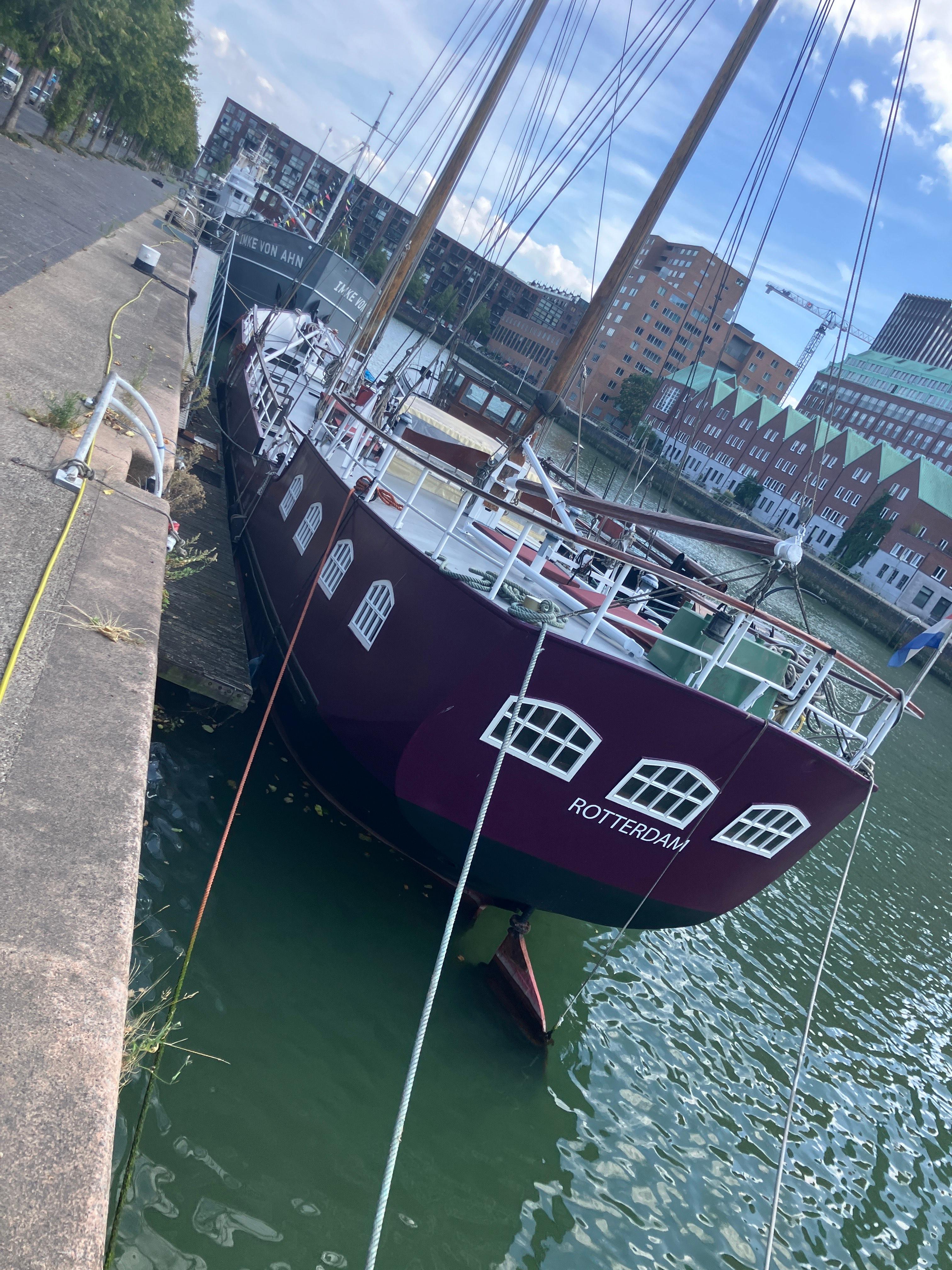 show all photos of Levie Vorstkade