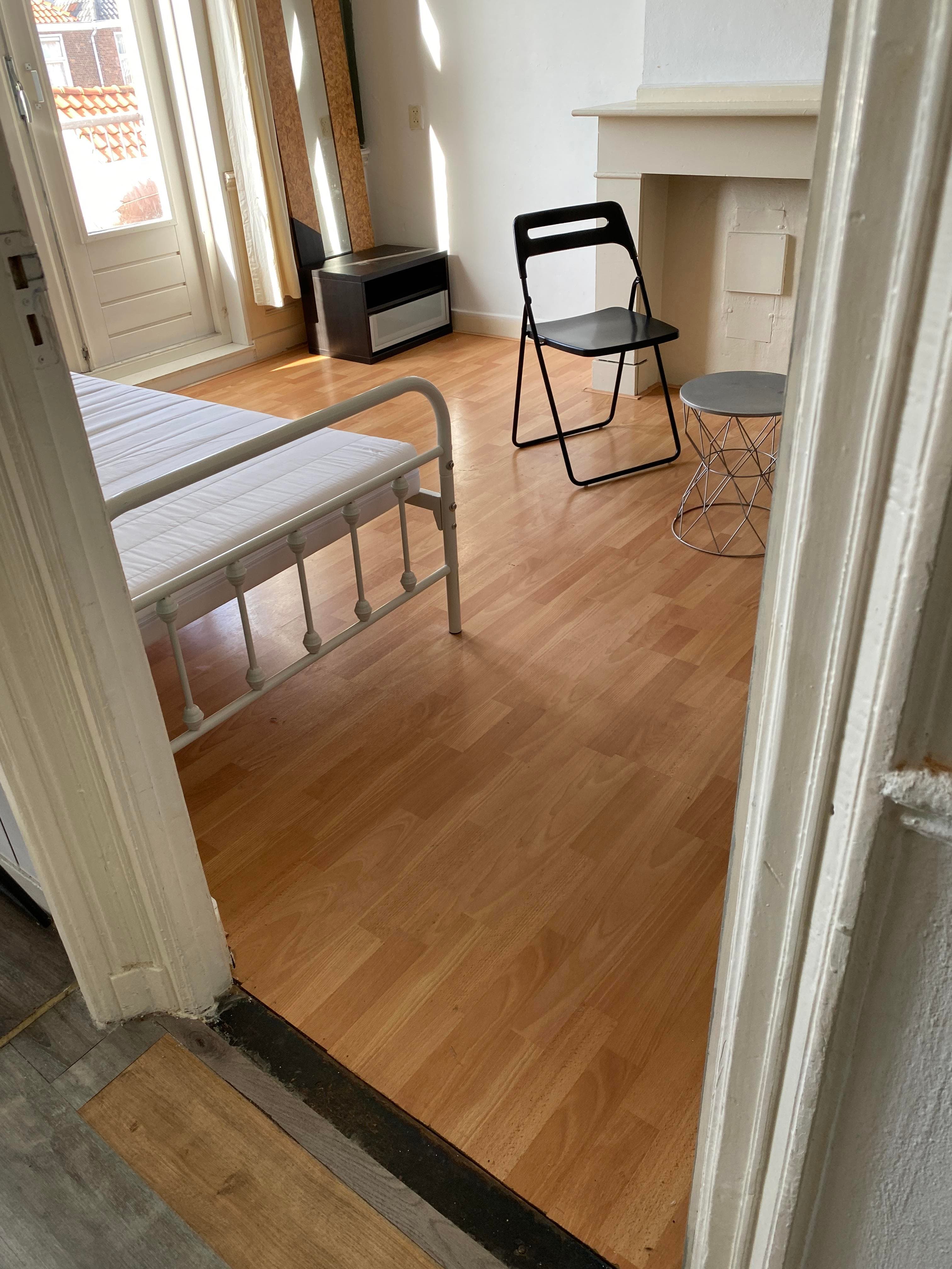 show all photos of Newtonstraat