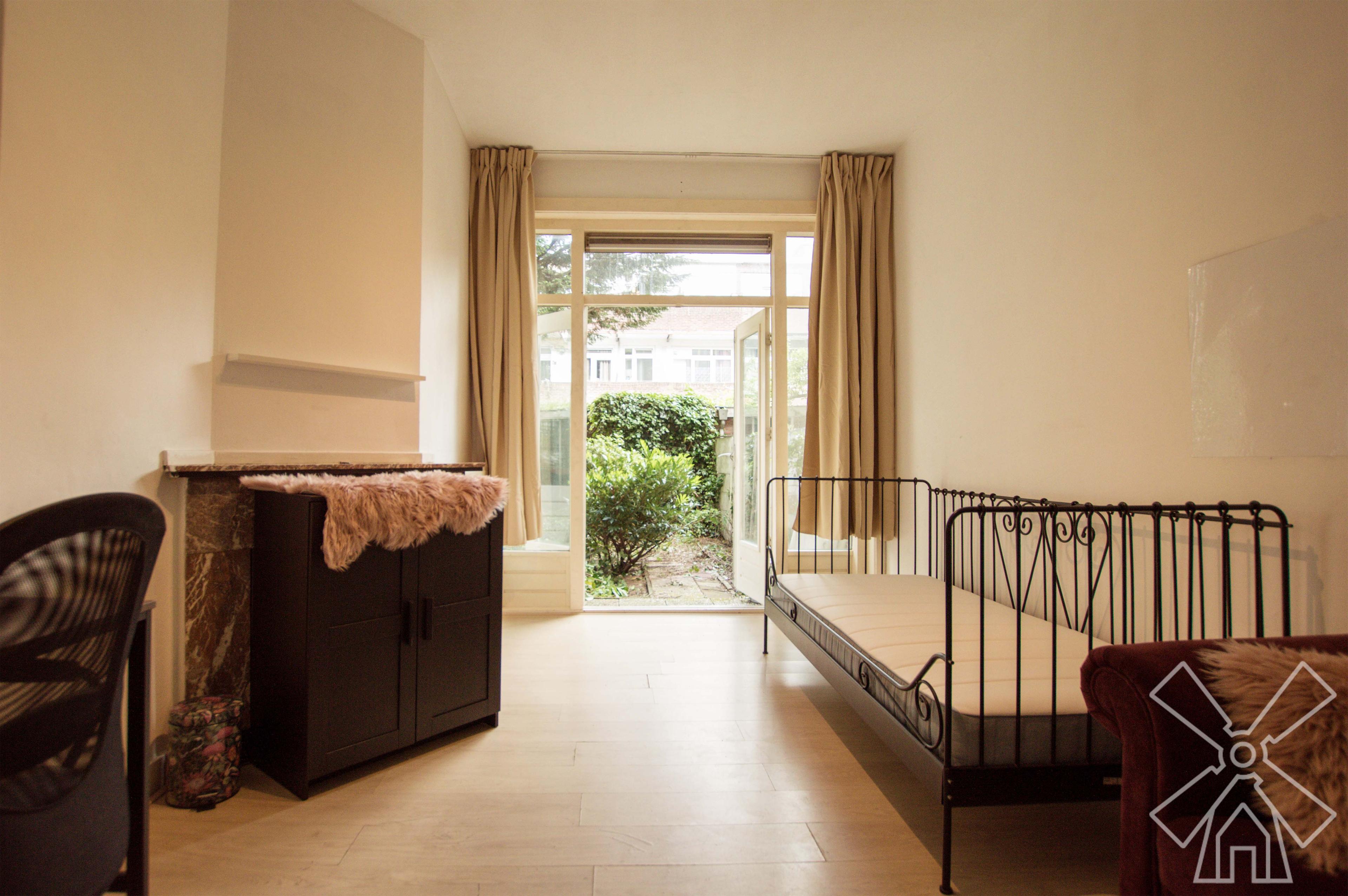 show all photos of Goeverneurlaan