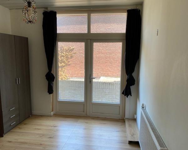 show all photos of Voorthuizenstraat