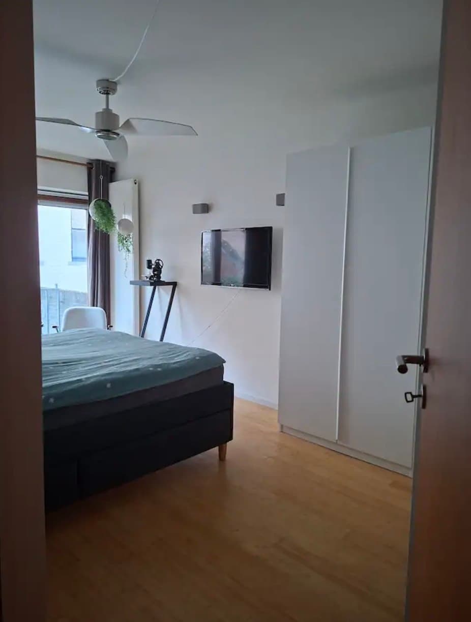 show all photos of Lage Barakken