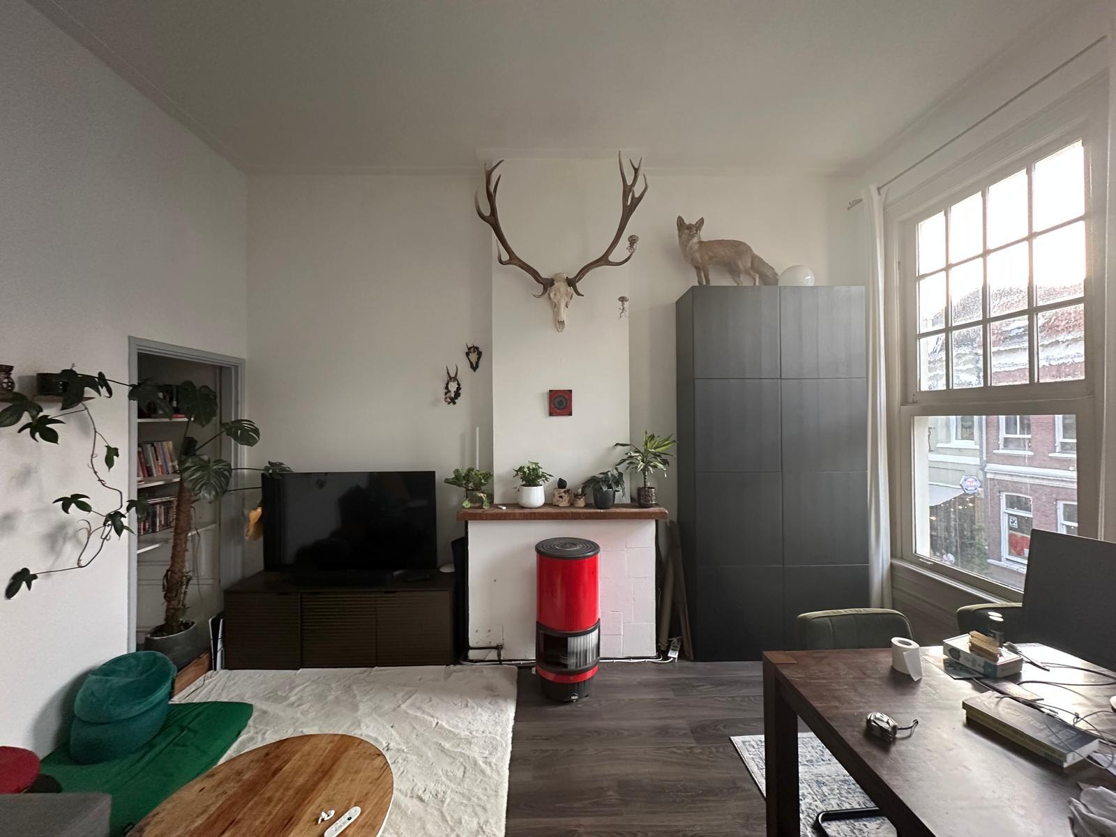 show all photos of van Welderenstraat