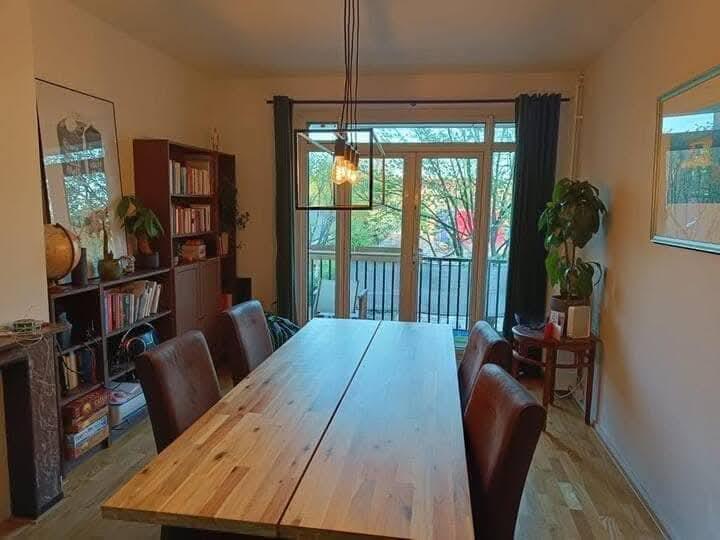 show all photos of Erik de Roodestraat