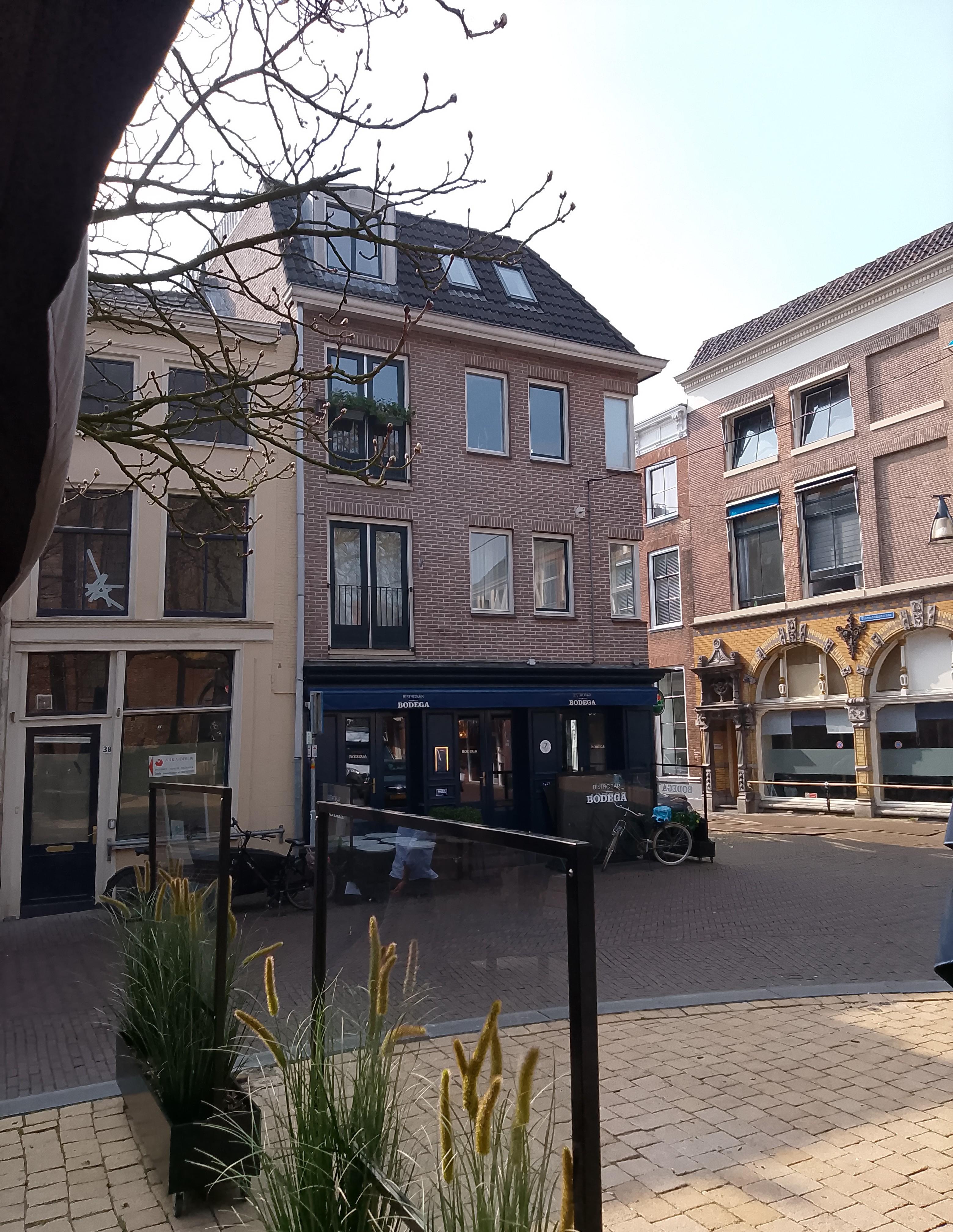 show all photos of Bloemendalstraat