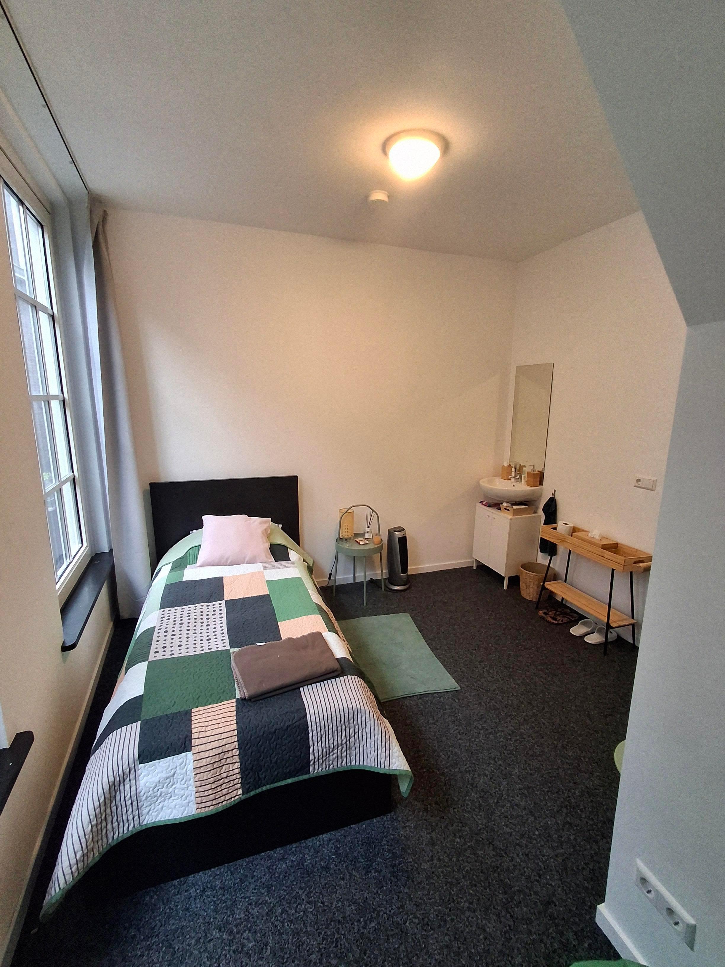 show all photos of Papegaaistraat