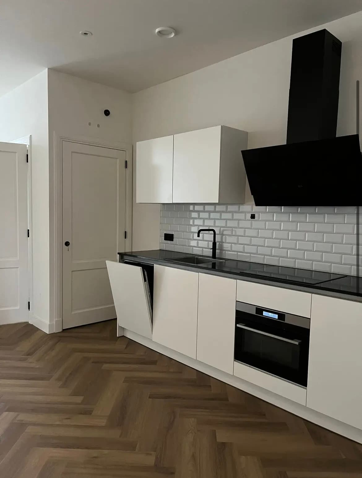 show all photos of Tollensstraat