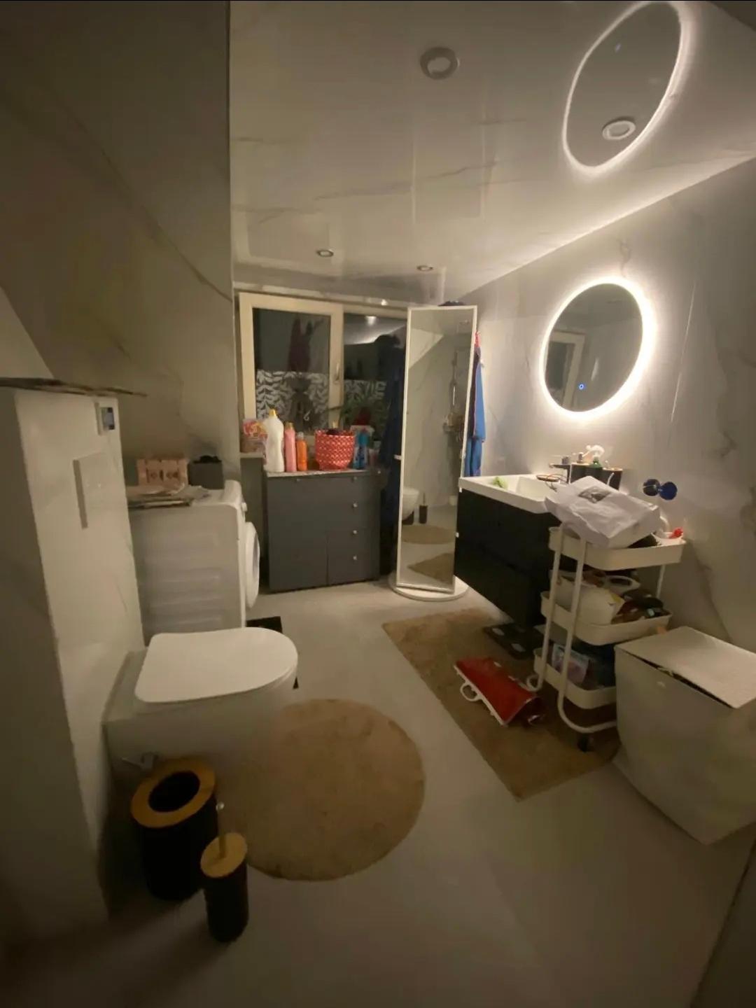 show all photos of Muiderslotlaan