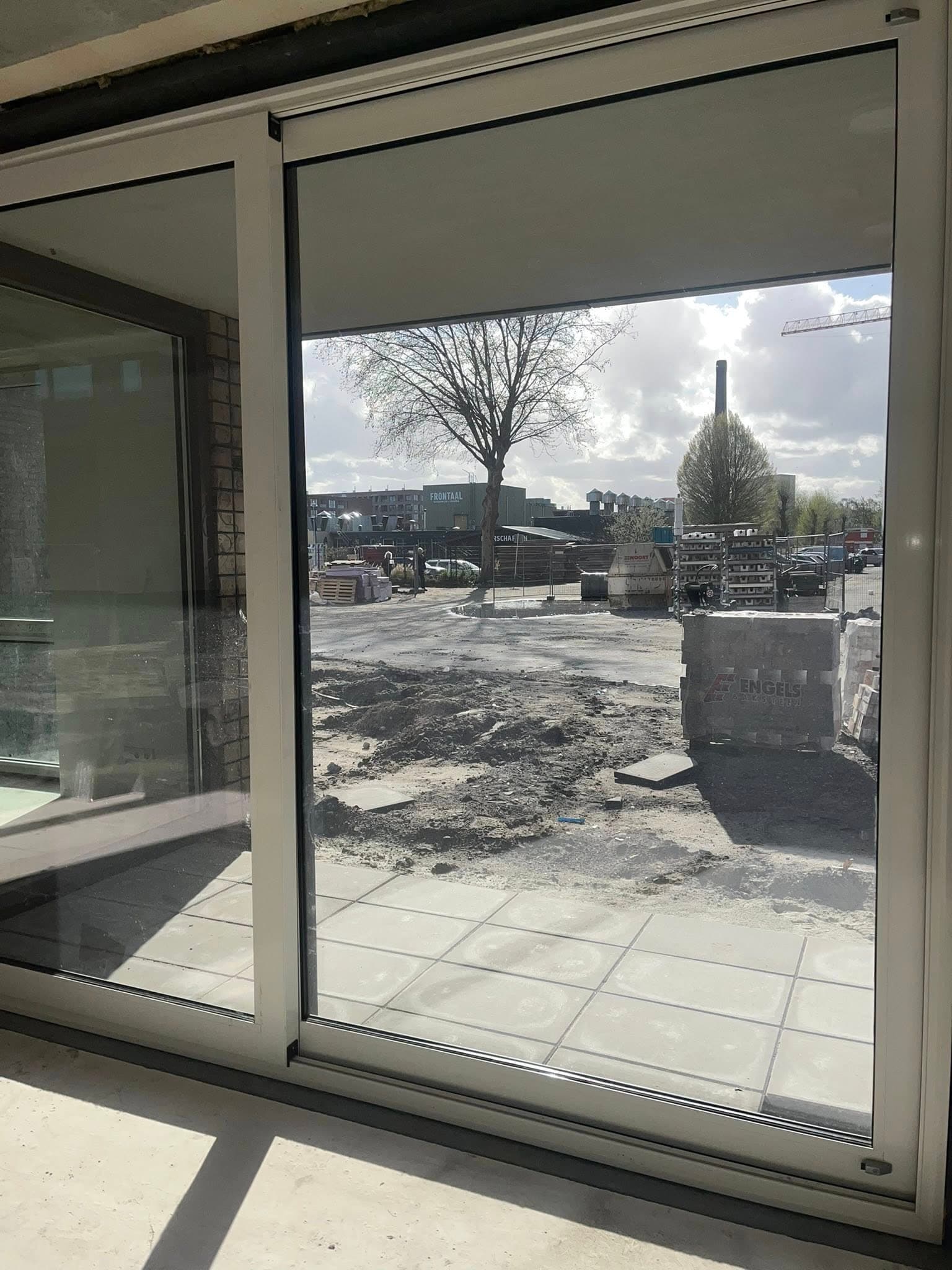 show all photos of Aida de Mirandaplein