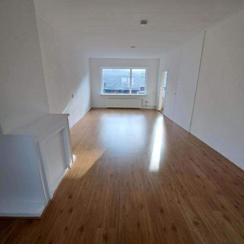 show all photos of Thomas a Kempisstraat